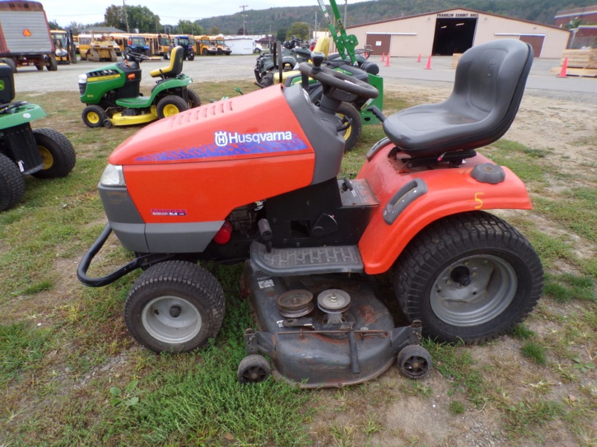 Husqvarna GTH2654, Riding Mower w/54'' Deck, 26 HP, Briggs & Stratton Engine, 550 Hours (5303)