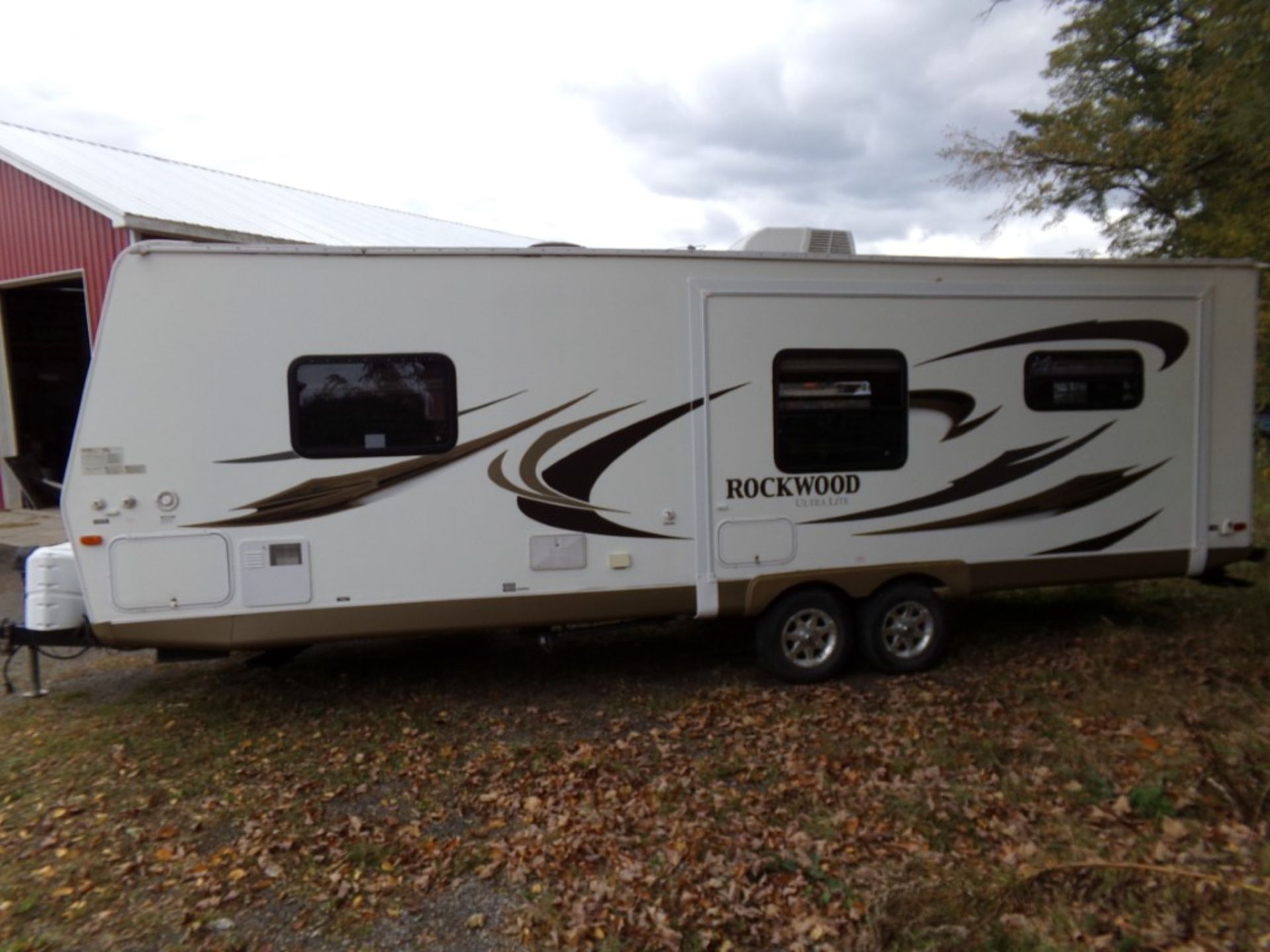 2013 Forest River Rockway Ultra Lite Camper, Approx 28', (1) Big Slide-Out, Approx. 12' Wide, - Image 3 of 7