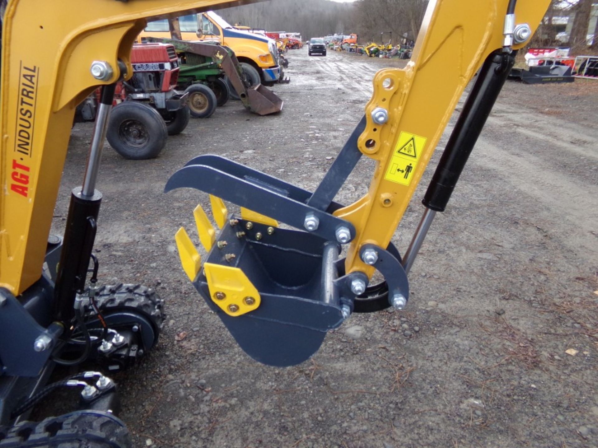 New AGT Industrial H12 Mini Excavator with Grader Blade, Stationary Thumb, Briggs Gas Engine, CAT - Image 6 of 8