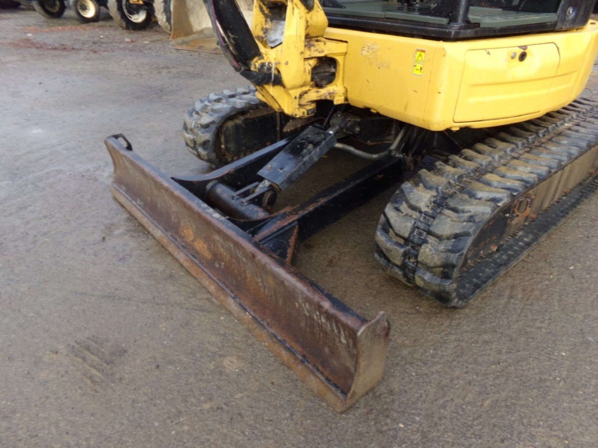 Cat 304E2 CR Mini Excavator, Grader Blade, Hyd. Thumb, w/ 24'' Bucket, 4213 Hrs, Almost New Tires, - Image 7 of 10