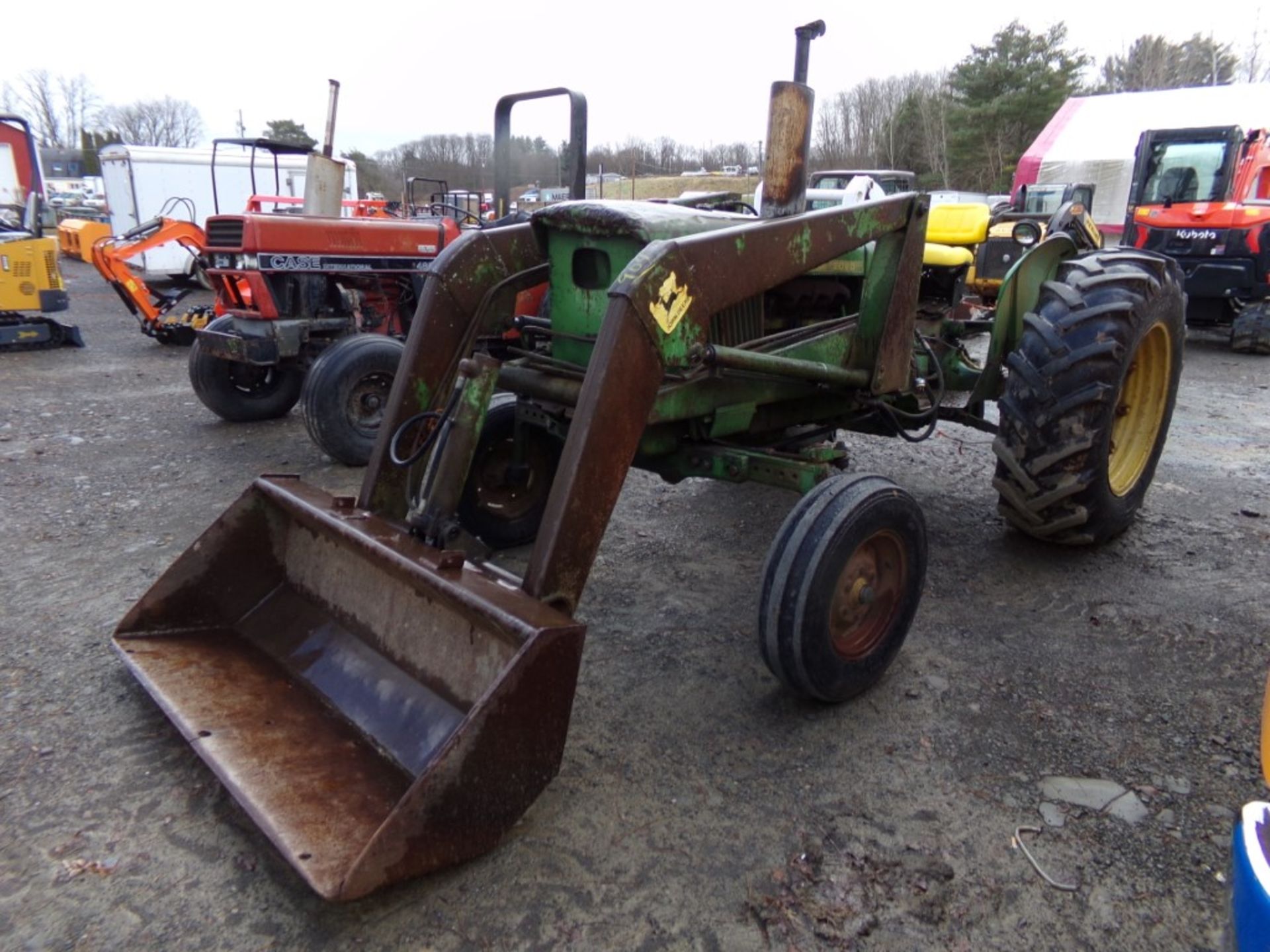 John Deere 2020 with Loader, Gas Engine, Model 48 Loader, PTO, 3pth, Single Remote In Rear, Mid Hyd.