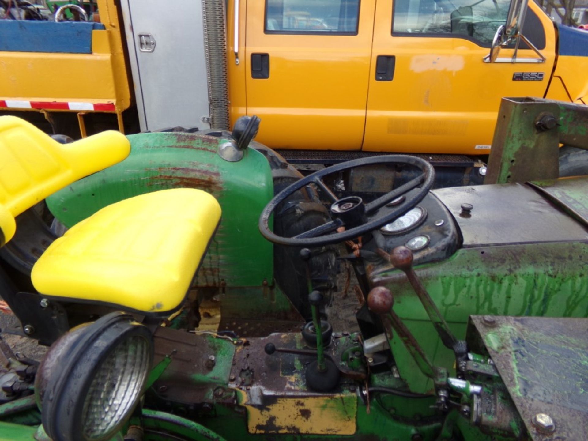 John Deere 2020 with Loader, Gas Engine, Model 48 Loader, PTO, 3pth, Single Remote In Rear, Mid Hyd. - Image 6 of 7