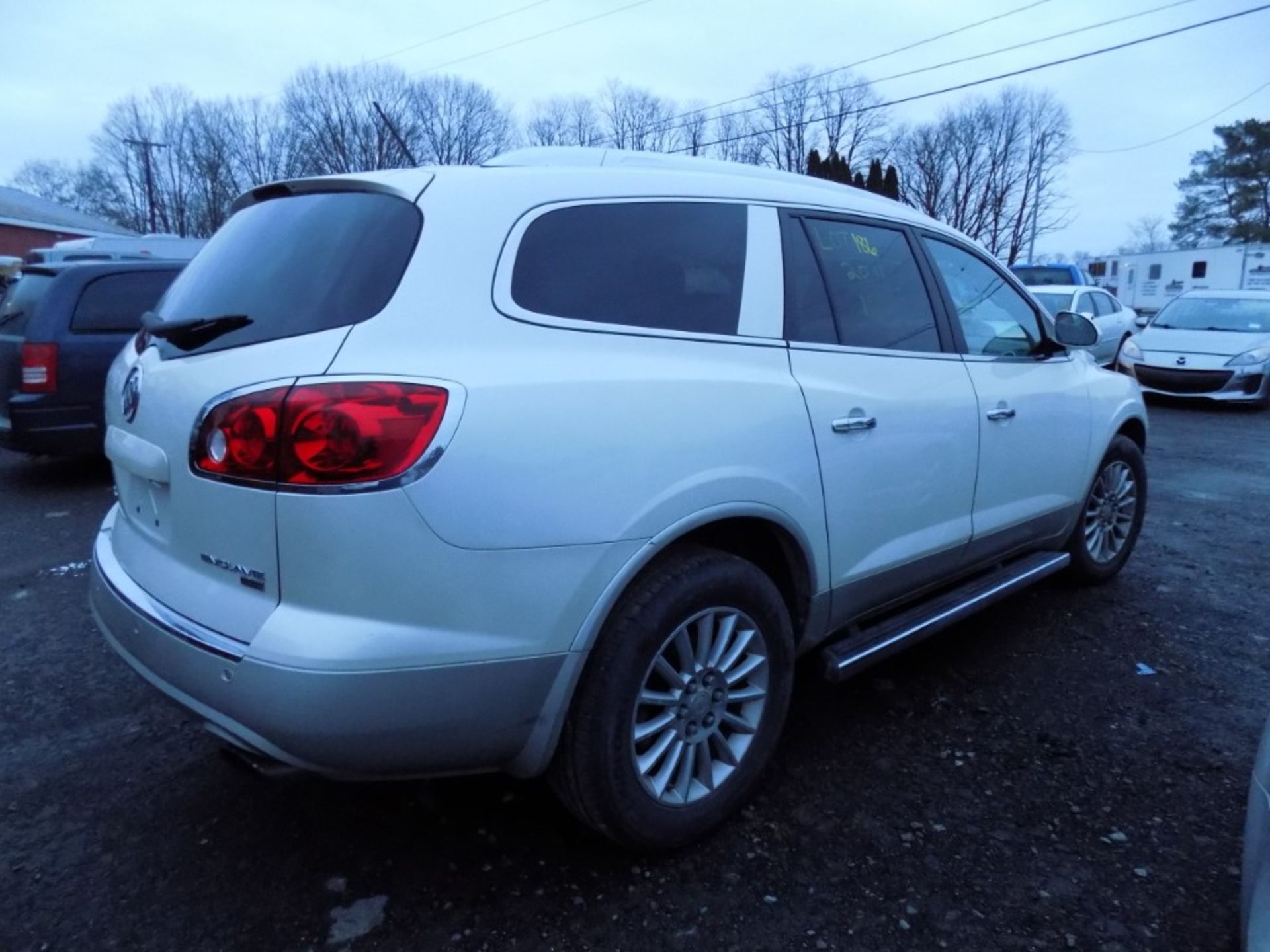 2011 Buick Enclave CXL-1, Leather, Sunroof, Front Wheel Drive, White, 160,845 Mi, PASSENGER FRONT - Image 6 of 13