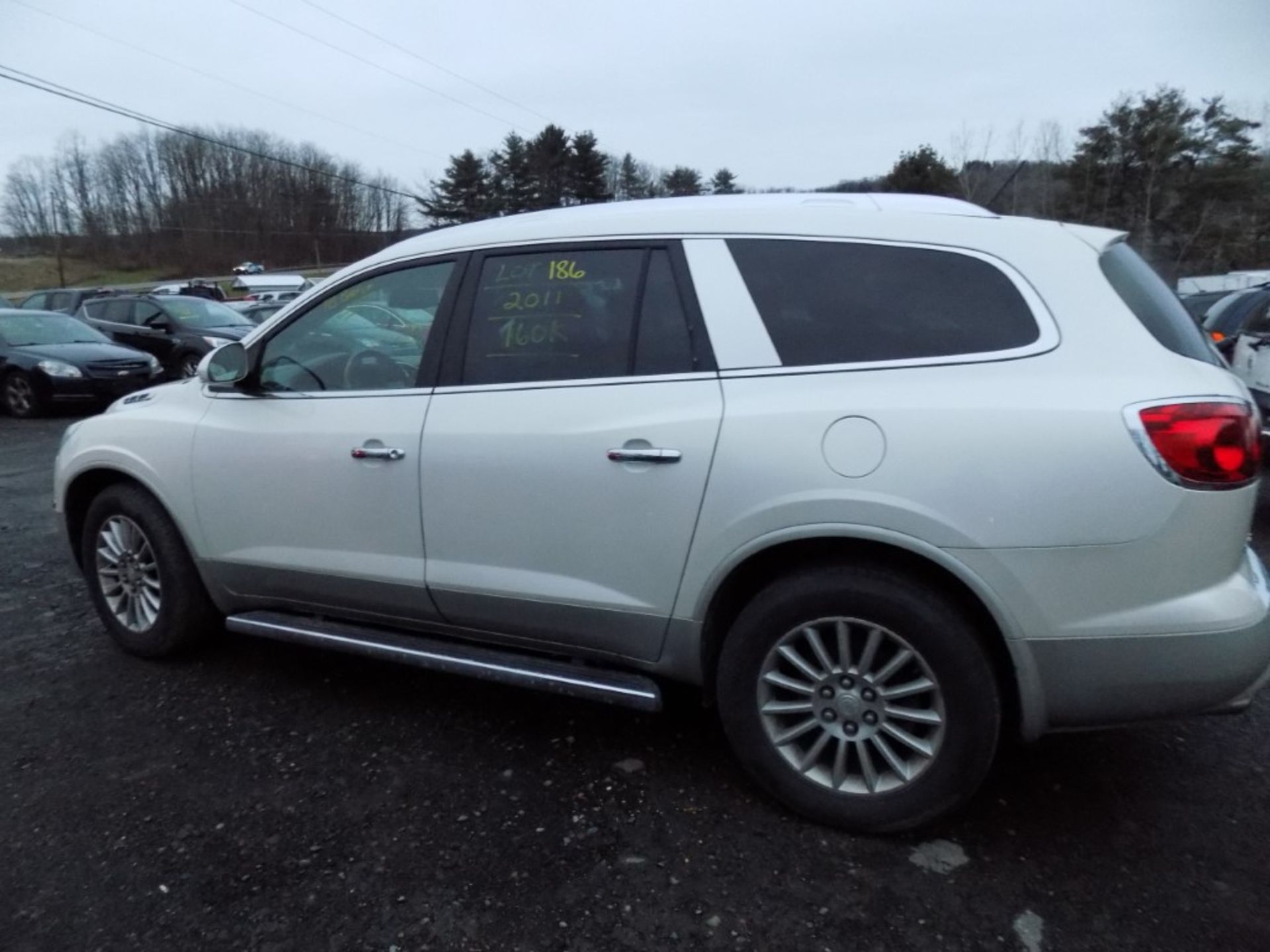 2011 Buick Enclave CXL-1, Leather, Sunroof, Front Wheel Drive, White, 160,845 Mi, PASSENGER FRONT - Image 9 of 13