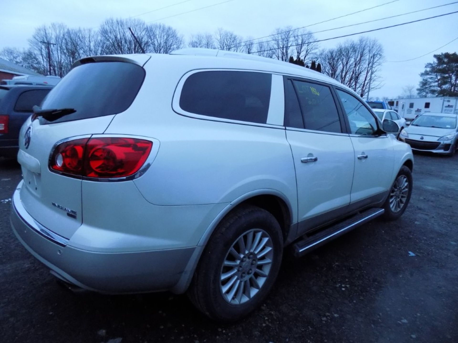 2011 Buick Enclave CXL-1, Leather, Sunroof, Front Wheel Drive, White, 160,845 Mi, PASSENGER FRONT - Image 5 of 13