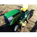 John Deere D125 Riding Mower, 42'' Deck, 20 HP, Hydrostatic, 290 Hrs, HOOD HINGE NEEDS REPAIR