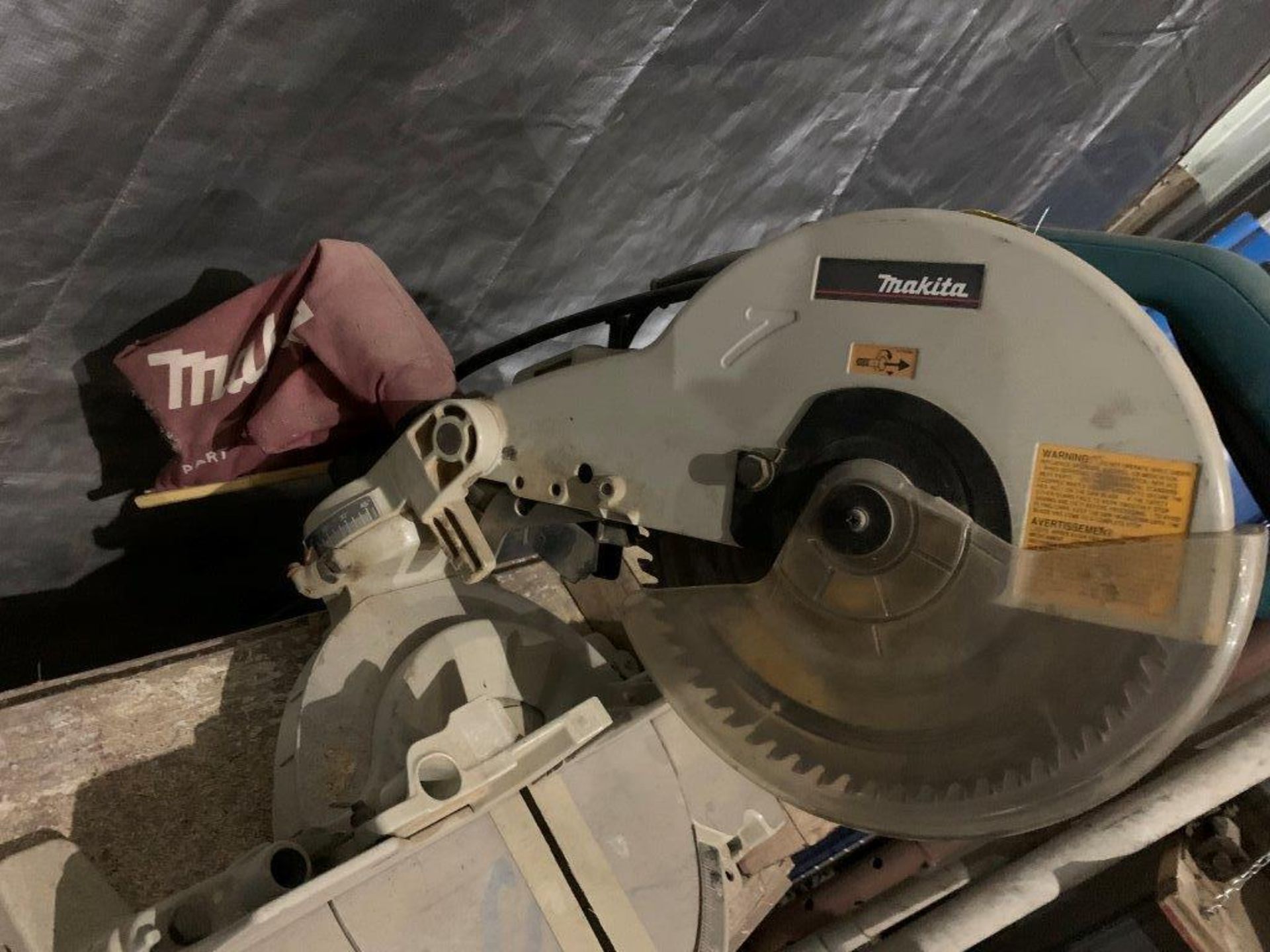 MAKITA 10" MITRE SAW - Image 2 of 4