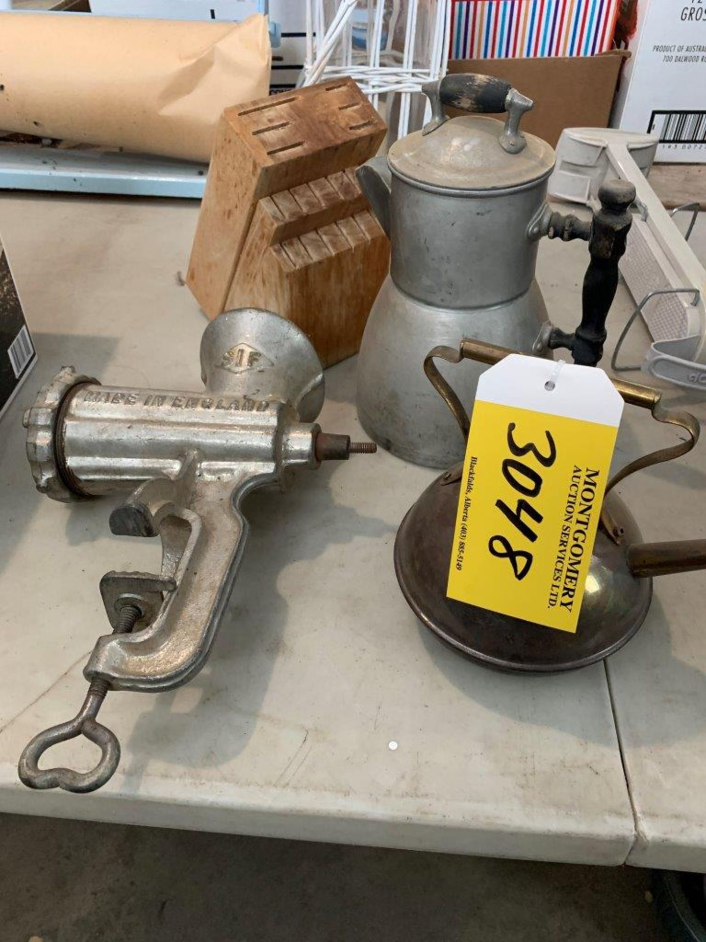 SF MANUAL MEAT GRINDER, KNIFE BLOCK, ANTIQUE BRASS TEA POT, KETTLE, ETC.