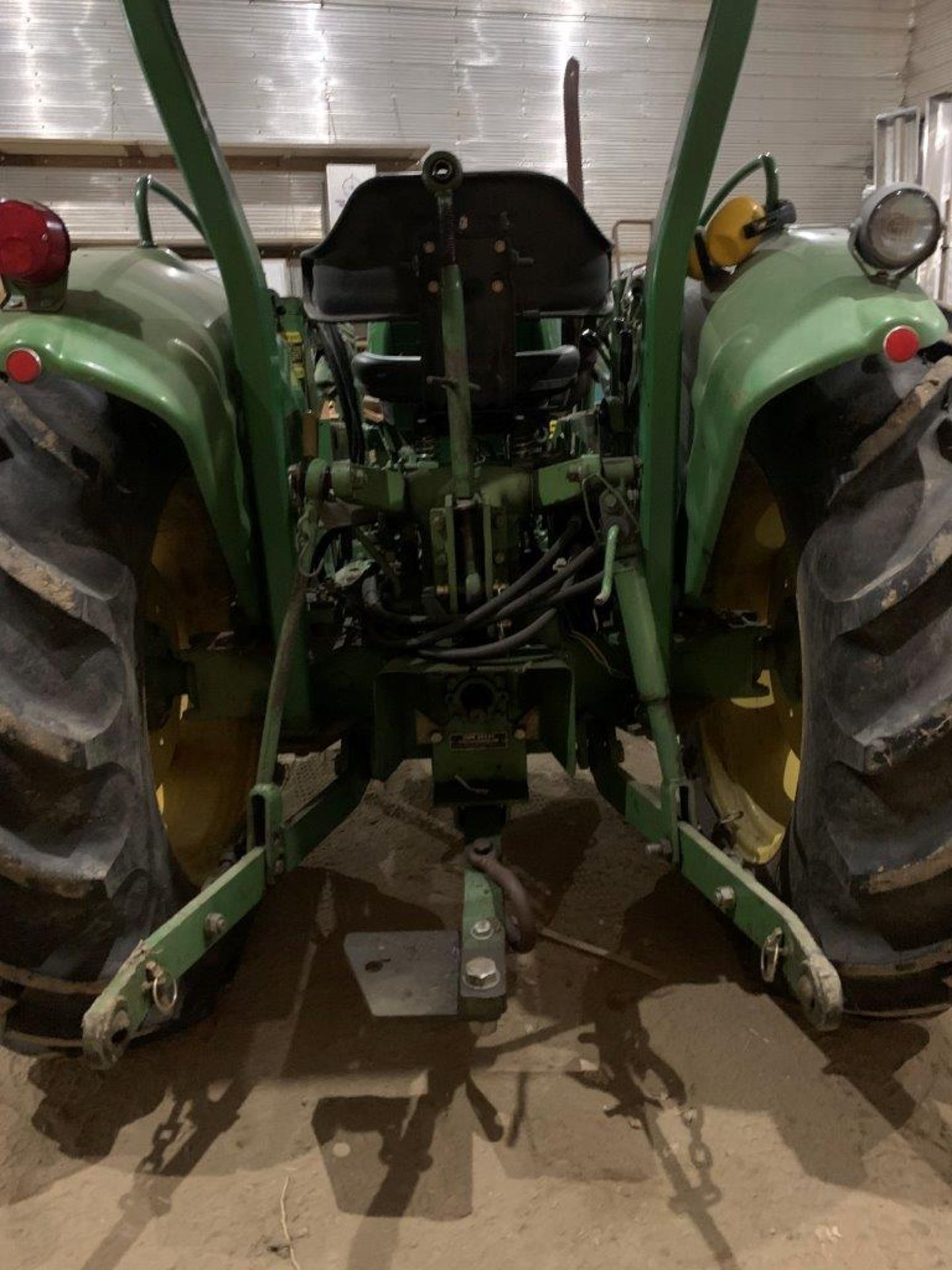 JOHN DEERE 950 TRACTOR, 2WD, PTO, 3-PT, HITCH, FEL, 1909.4 HRS SHOWING, S/N 0950S012992CH, TIRE - Image 3 of 8