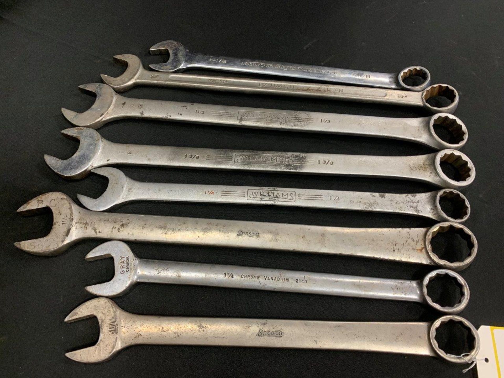 L/O ASSORTED LARGE SAE COMBINATION WRENCHES