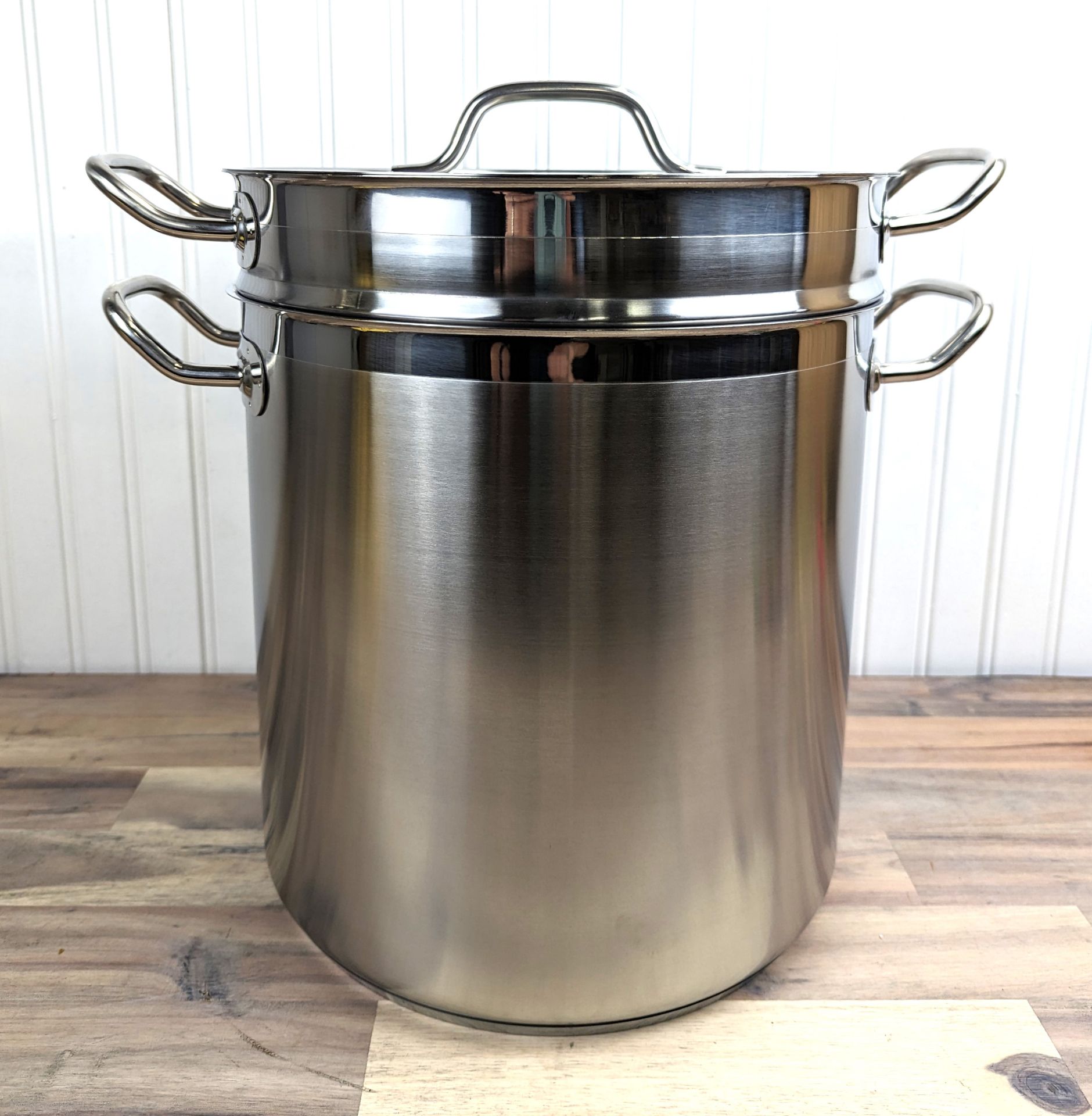 20QT STOCK POT AND LID WITH STEAM INSERT, INDUCTION CAPABLE - LOT OF 3 PIECES - Image 2 of 4