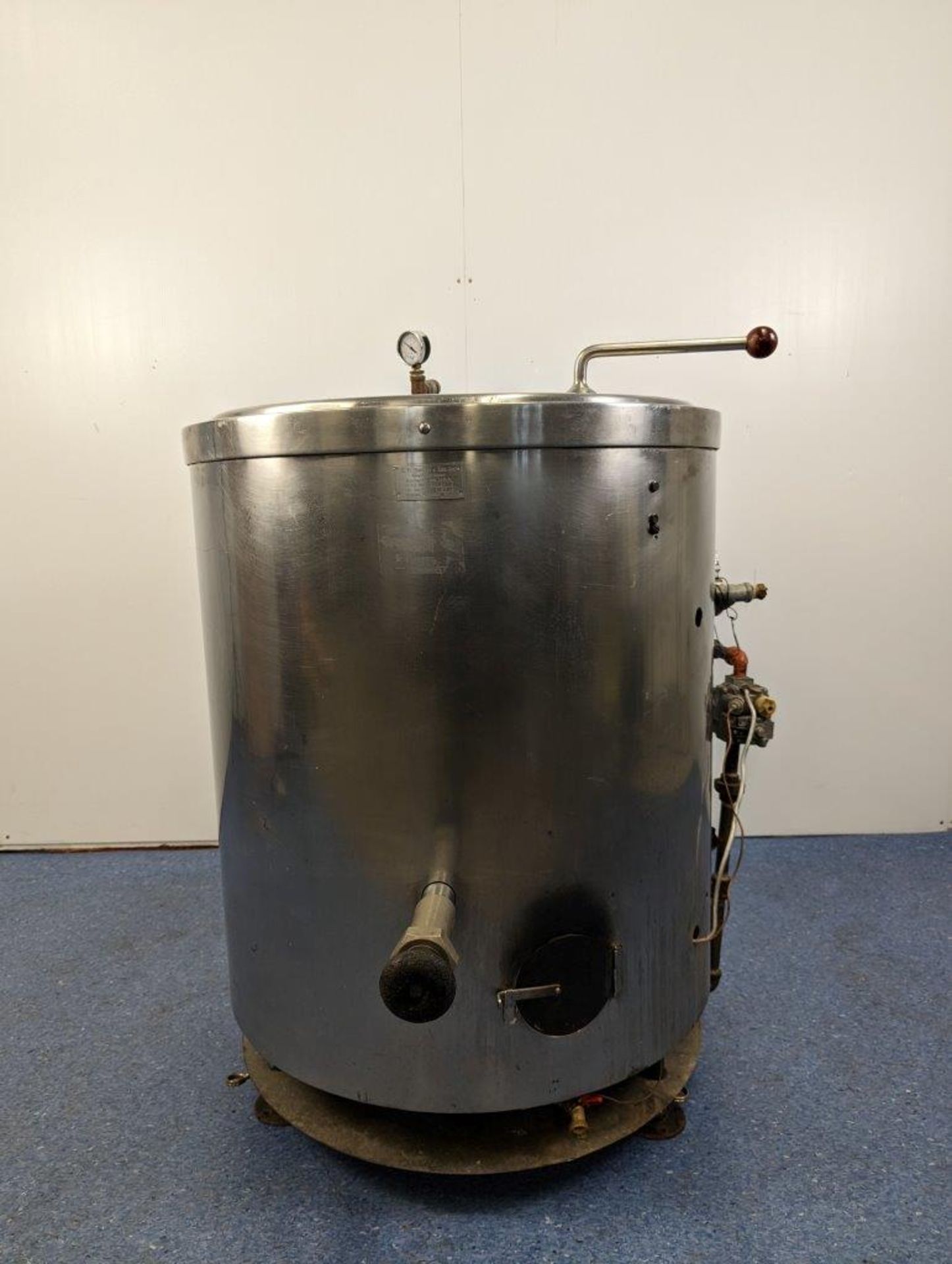 BH HUBERT SONS 40 GAL JACKETED KETTLE - Image 4 of 11