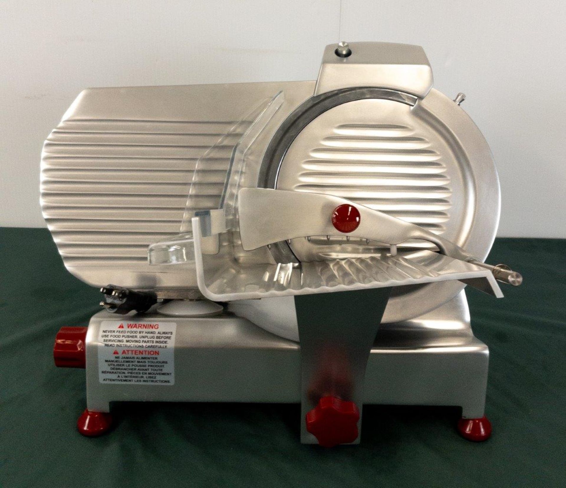 10" BLADE SLICER WITH COMPACT BODY WITH 0.25 HP MOTOR - MADE IN ITALY, OMCAN 13623