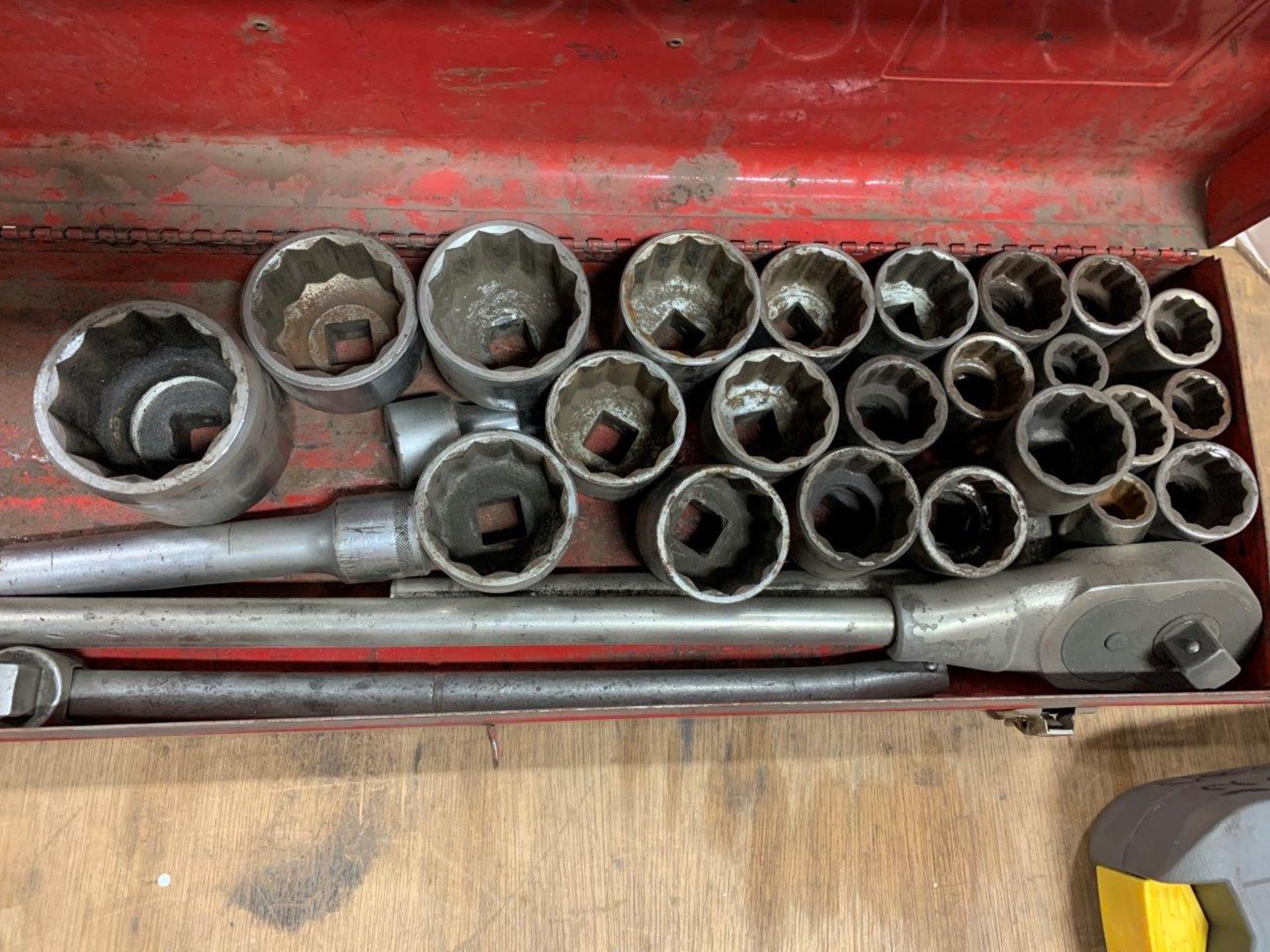 3/4" DRIVE RATCHET/SOCKET SET - Image 2 of 4