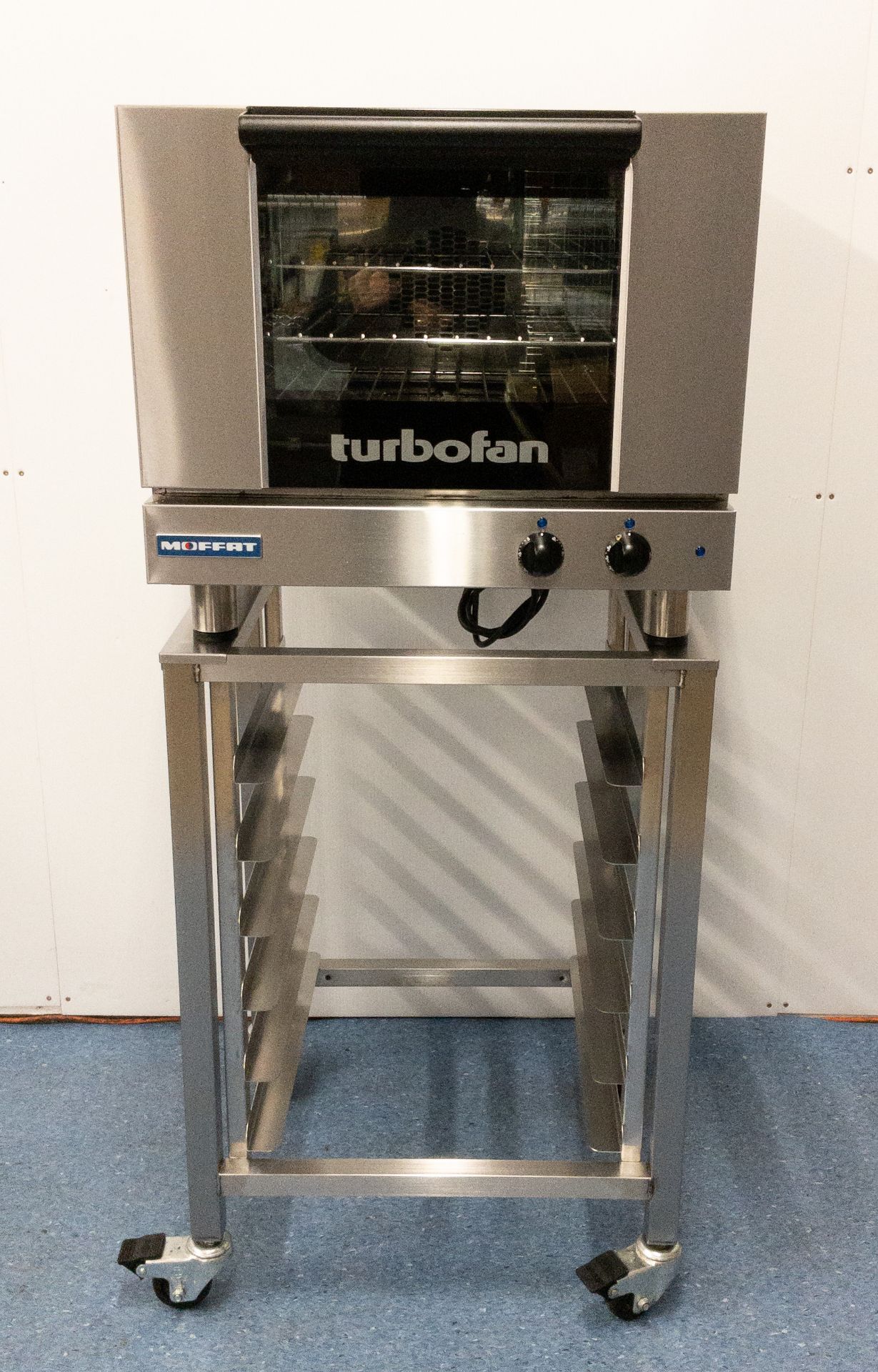 TURBOFAN HALF SIZE TRAY MANUAL ELECTRIC CONVECTION OVEN - Image 2 of 8