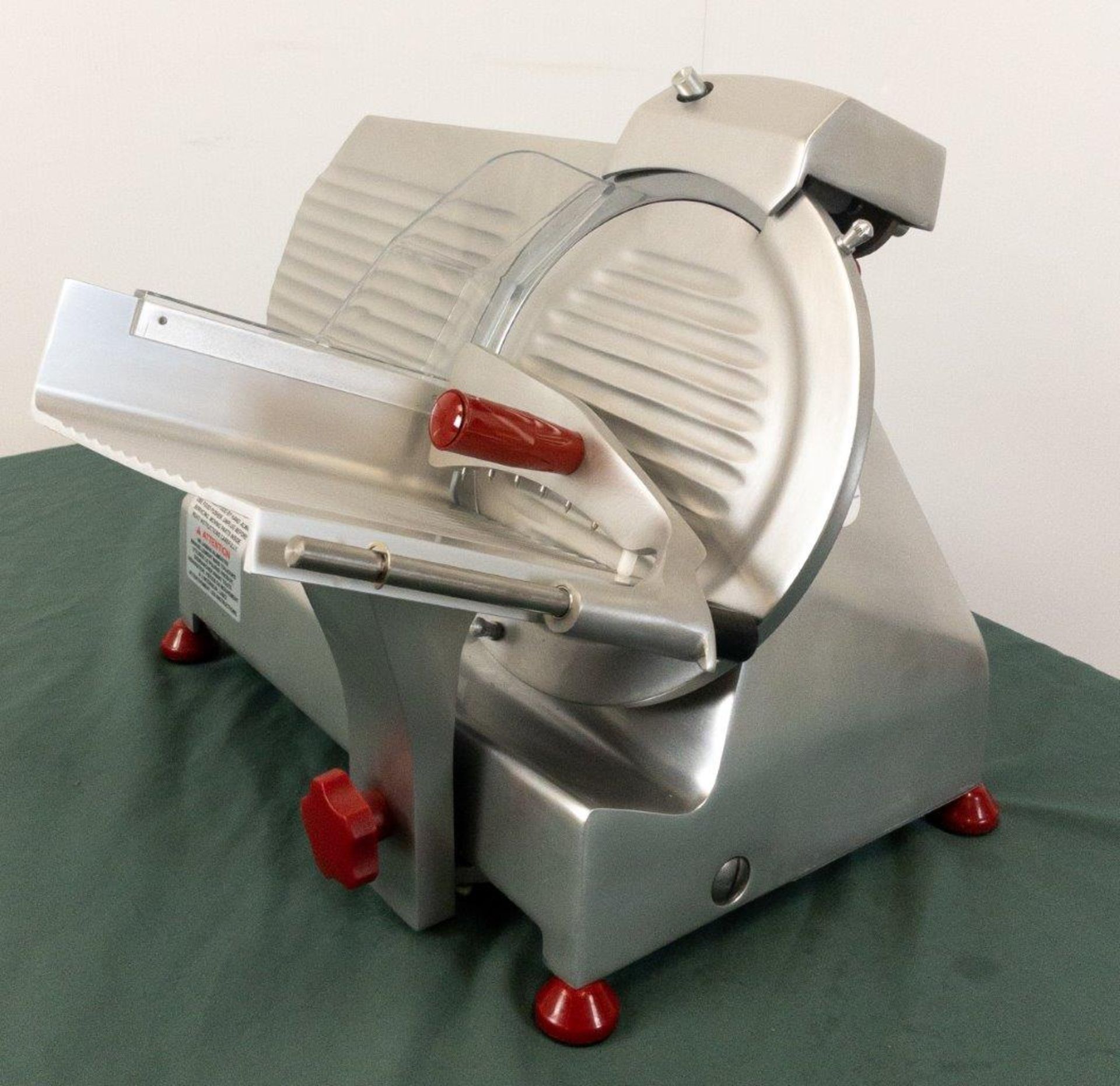 10" BLADE SLICER WITH COMPACT BODY WITH 0.25 HP MOTOR - MADE IN ITALY, OMCAN 13623 - Image 3 of 9