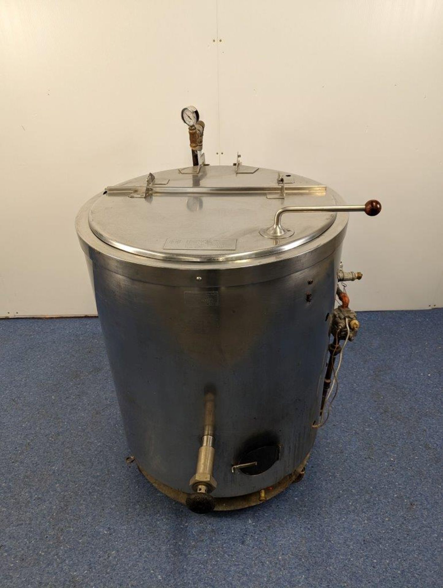 BH HUBERT SONS 40 GAL JACKETED KETTLE - Image 5 of 11