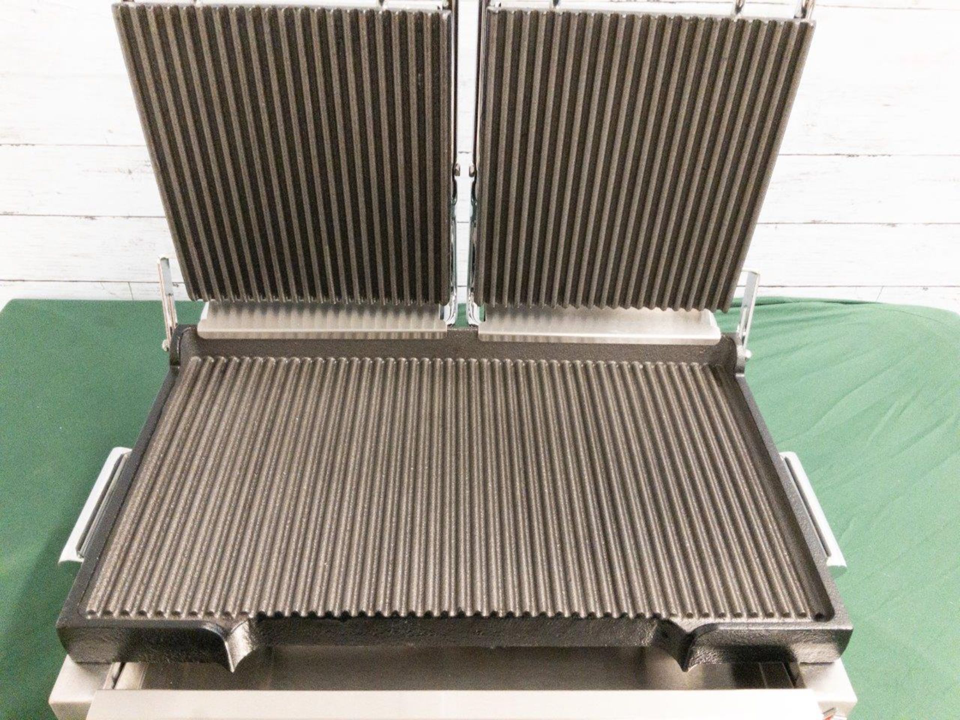 18" X 10" DOUBLE PANINI GRILL, OMCAN 19937 - Image 6 of 8