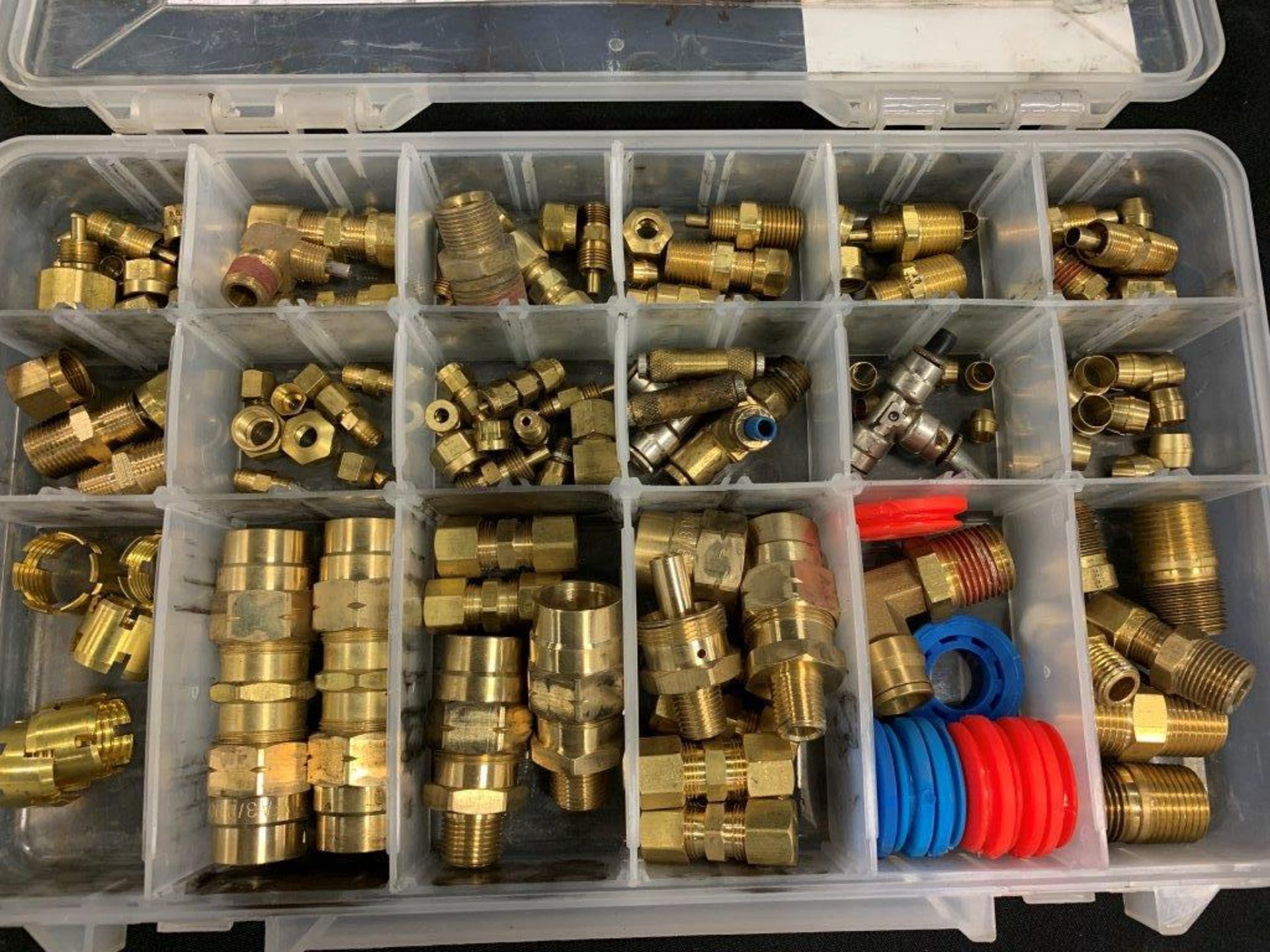GDX BRASS AIRLINE/AIR BRAKE FITTING ASSORTMENT - Image 2 of 3