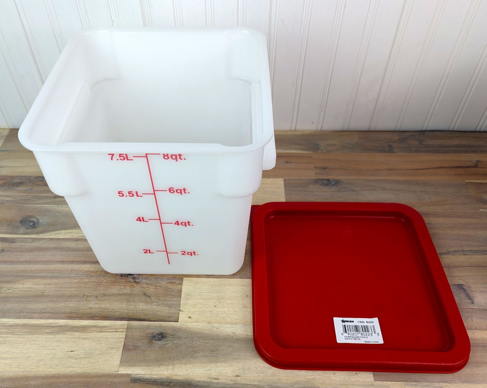 8QT WHITE FOOD STORAGE BINS WITH RED LIDS - LOT OF 2 (4PCS) - Image 2 of 3