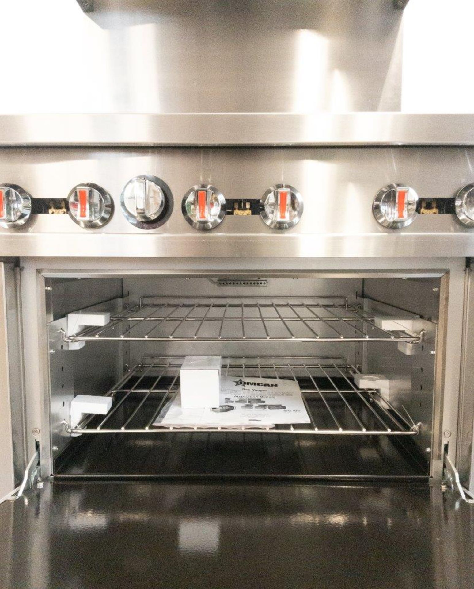 36" NATURAL GAS 6 BURNER RANGE, OMCAN 43151 - Image 5 of 9