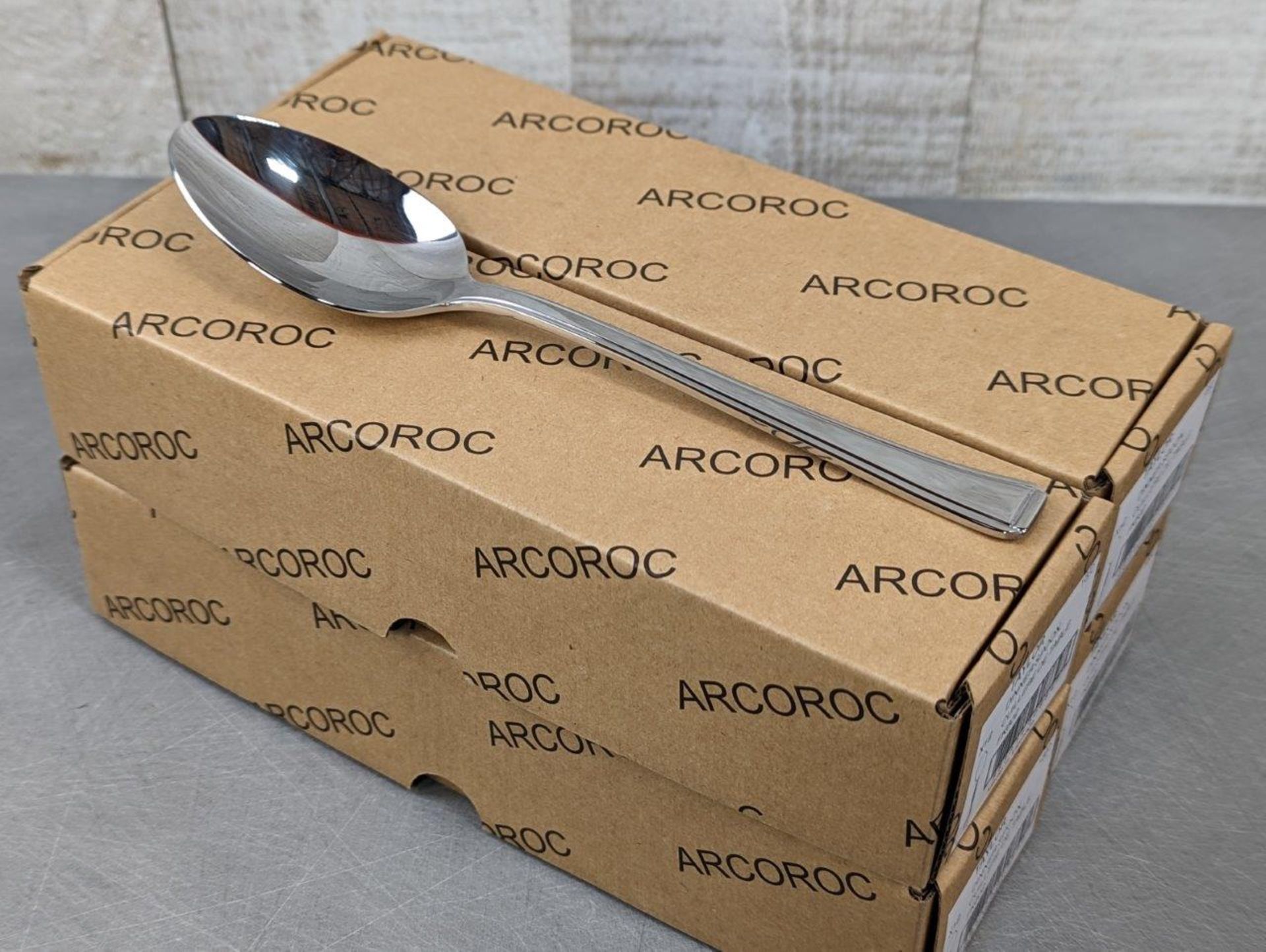 TAYLOR DINNER SPOONS, ARCOROC FK602 - LOT OF 48