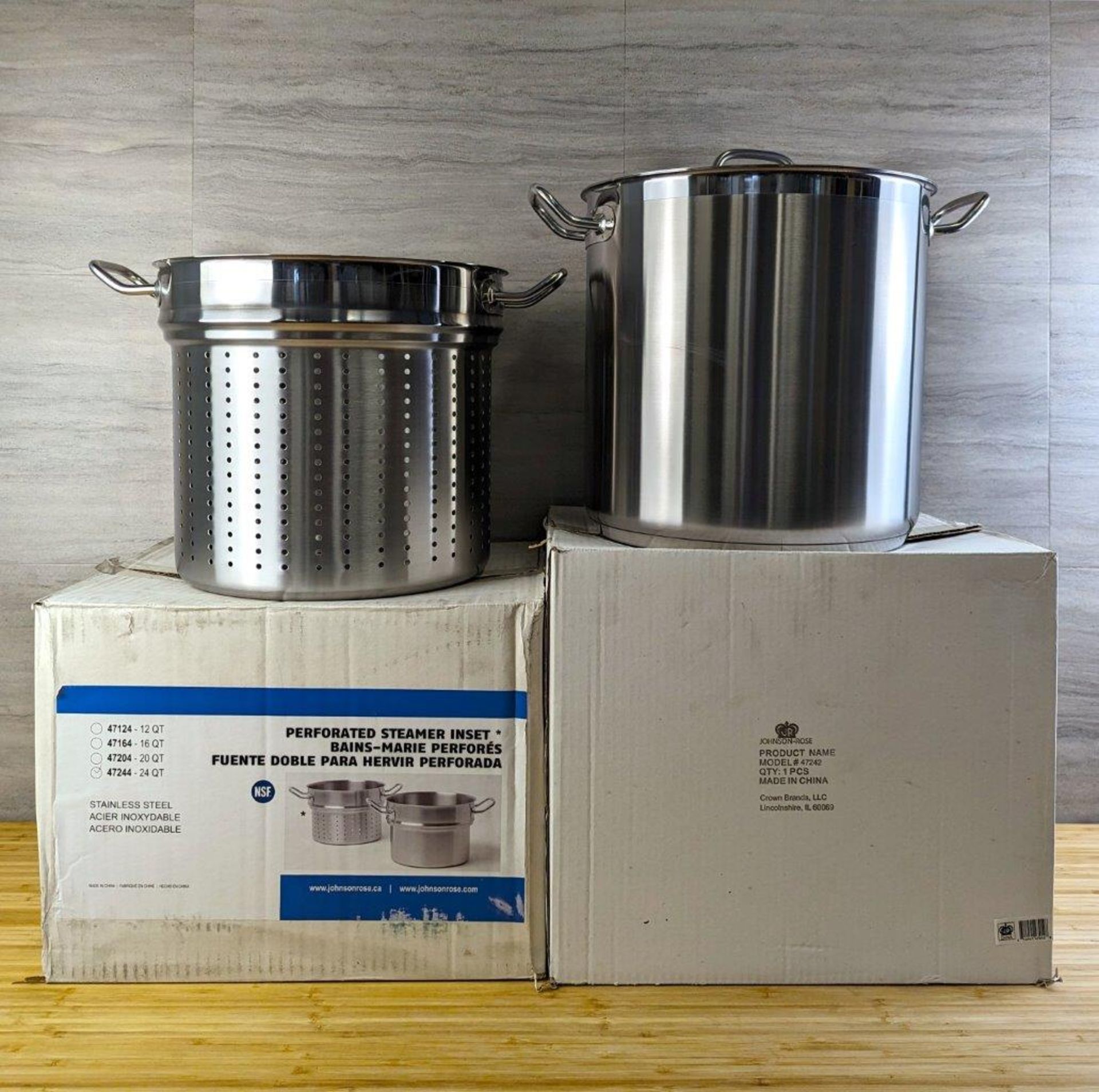 24QT STOCK POT AND LID WITH STEAM INSERT, INDUCTION CAPABLE - LOT OF 3 PIECES - Image 3 of 5