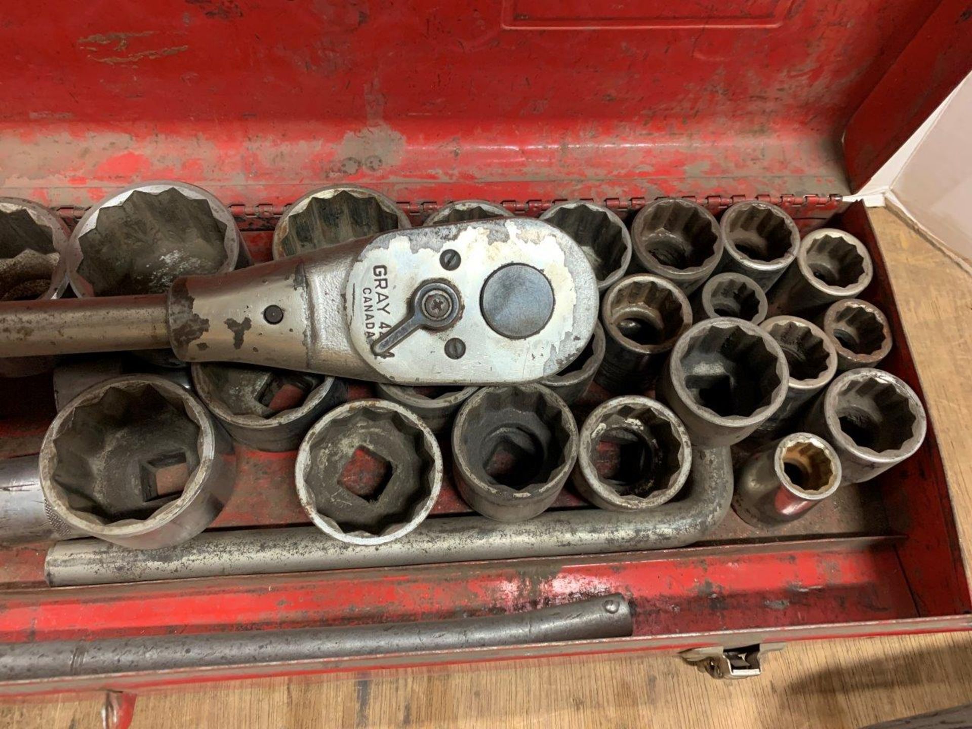 3/4" DRIVE RATCHET/SOCKET SET - Image 3 of 4