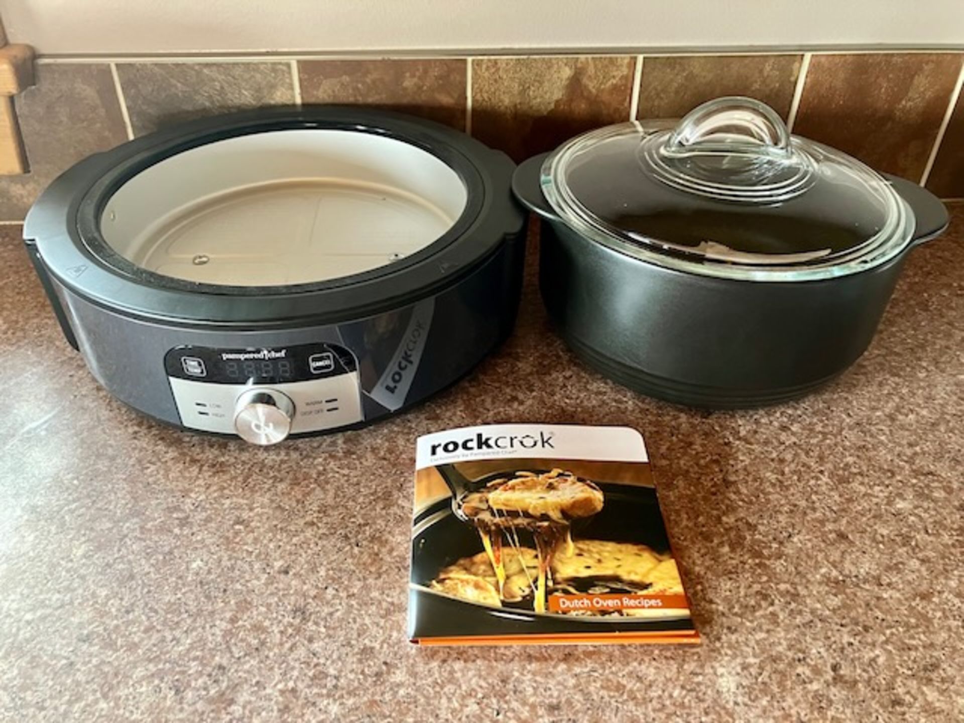 PAMPERED CHEF 4 QT ROCKCROK SLOW COOKER SET - Image 2 of 3