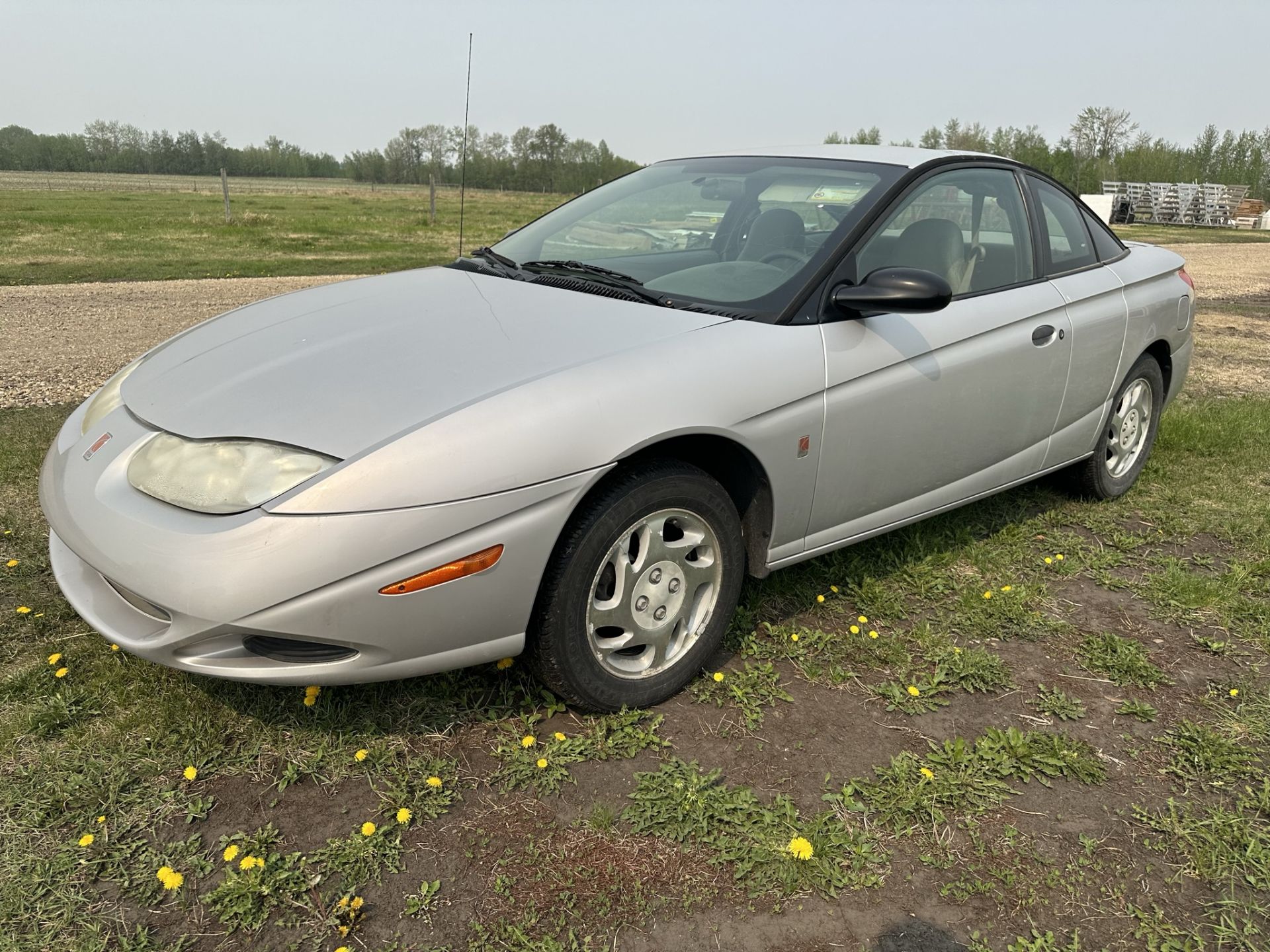 2001 SATURN SL COUPE, 3 DR, AUTO, 118,694 KMS SHOWING, REGISTERED IN AB, S/N 1G82P12851Z243094 **