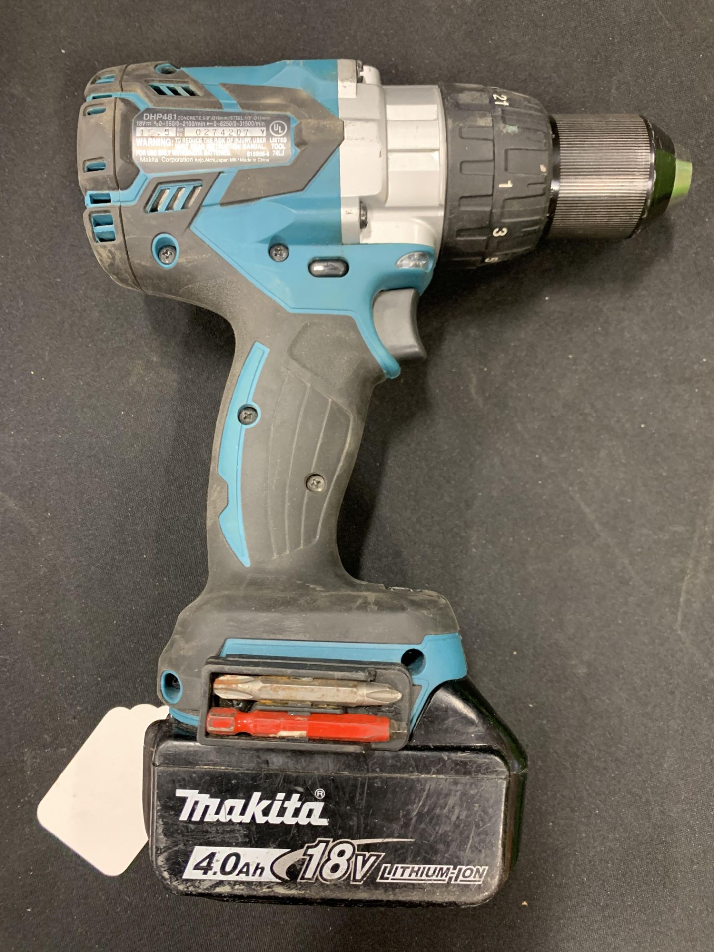 MAKITA 18V CORDLESS DRILLS, ANGLE GRINDER, ELEC. ROUTER - B63 - Image 3 of 15