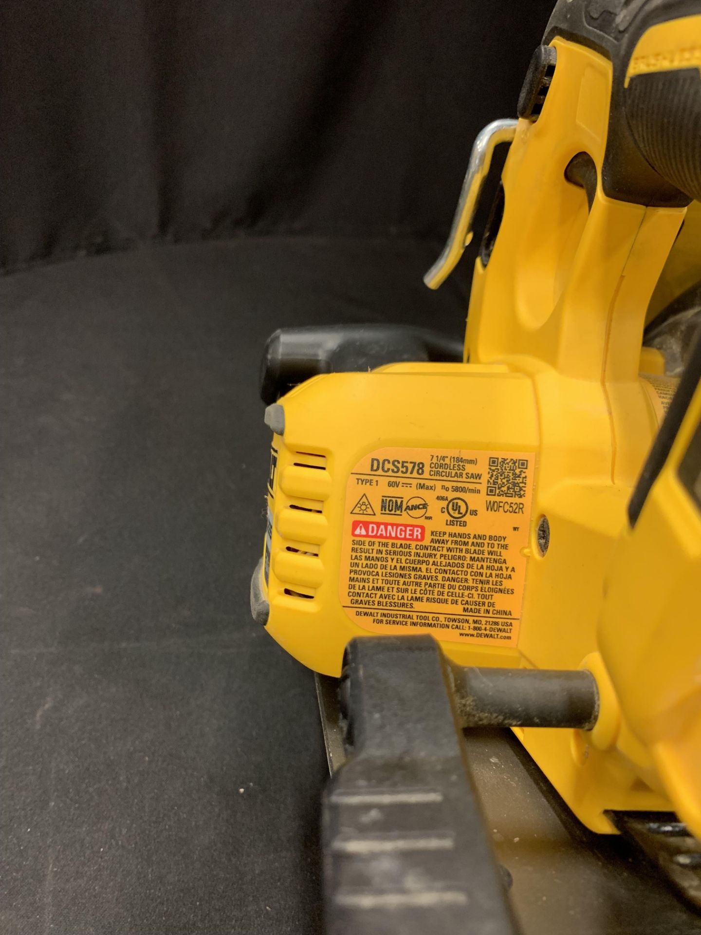 DEWALT CORDLESS CIRCULAR SAW, IMPACT DRIVER, ANGLE GRINDER, DRILLS, FLASHLIGHT, ETC. - B63 - Image 13 of 13