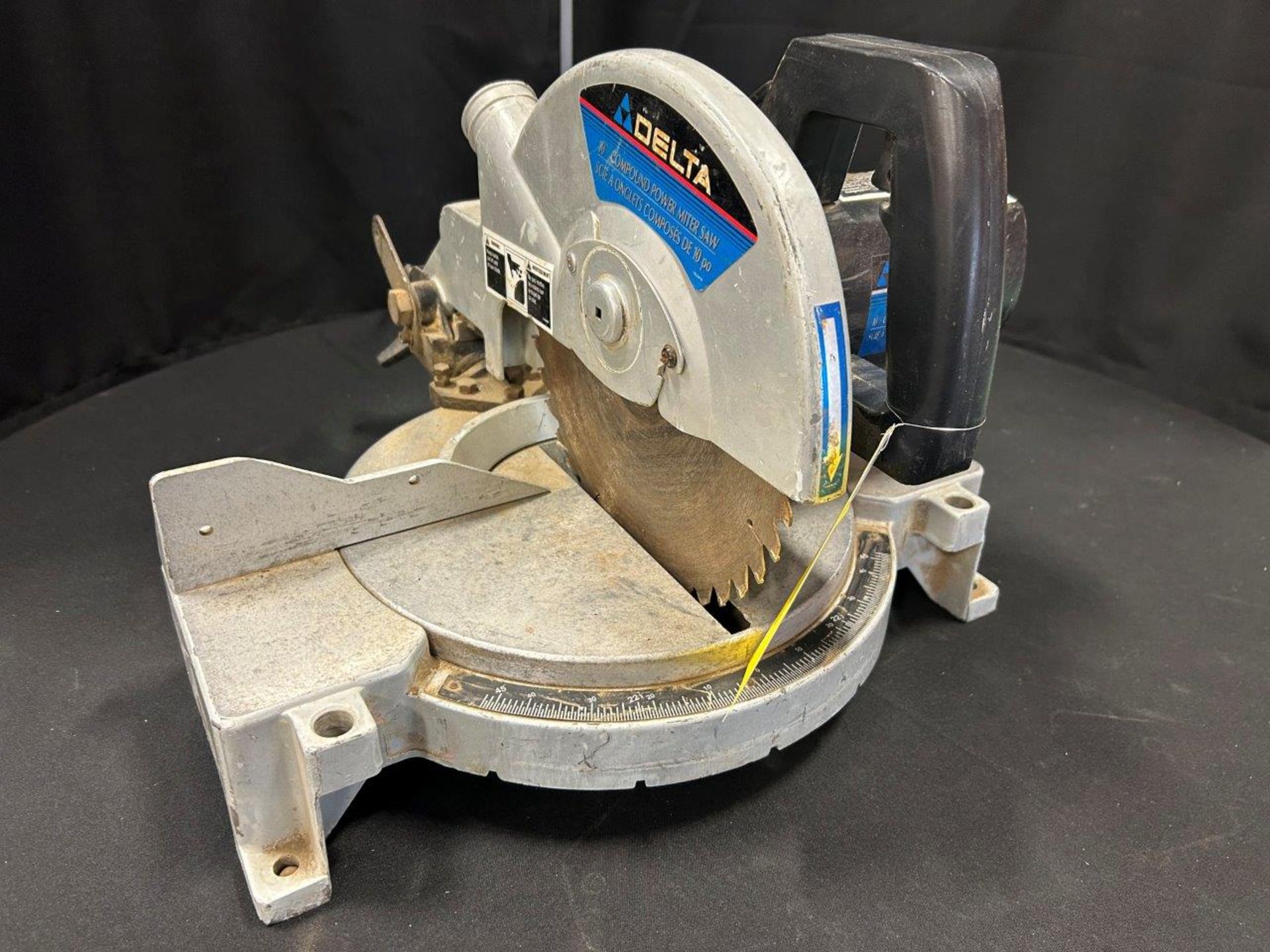 DELTA 10" MITRE SAW - Image 2 of 4