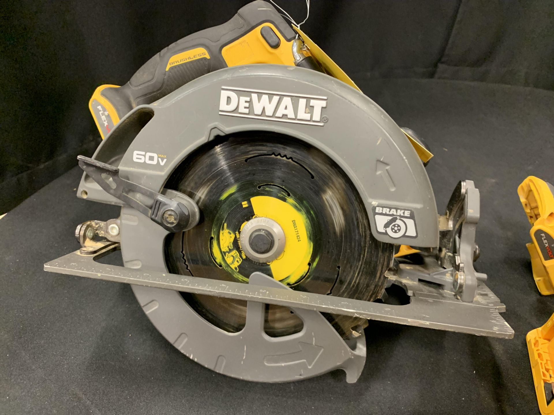 DEWALT CORDLESS CIRCULAR SAW, IMPACT DRIVER, ANGLE GRINDER, DRILLS, FLASHLIGHT, ETC. - B63 - Image 9 of 13