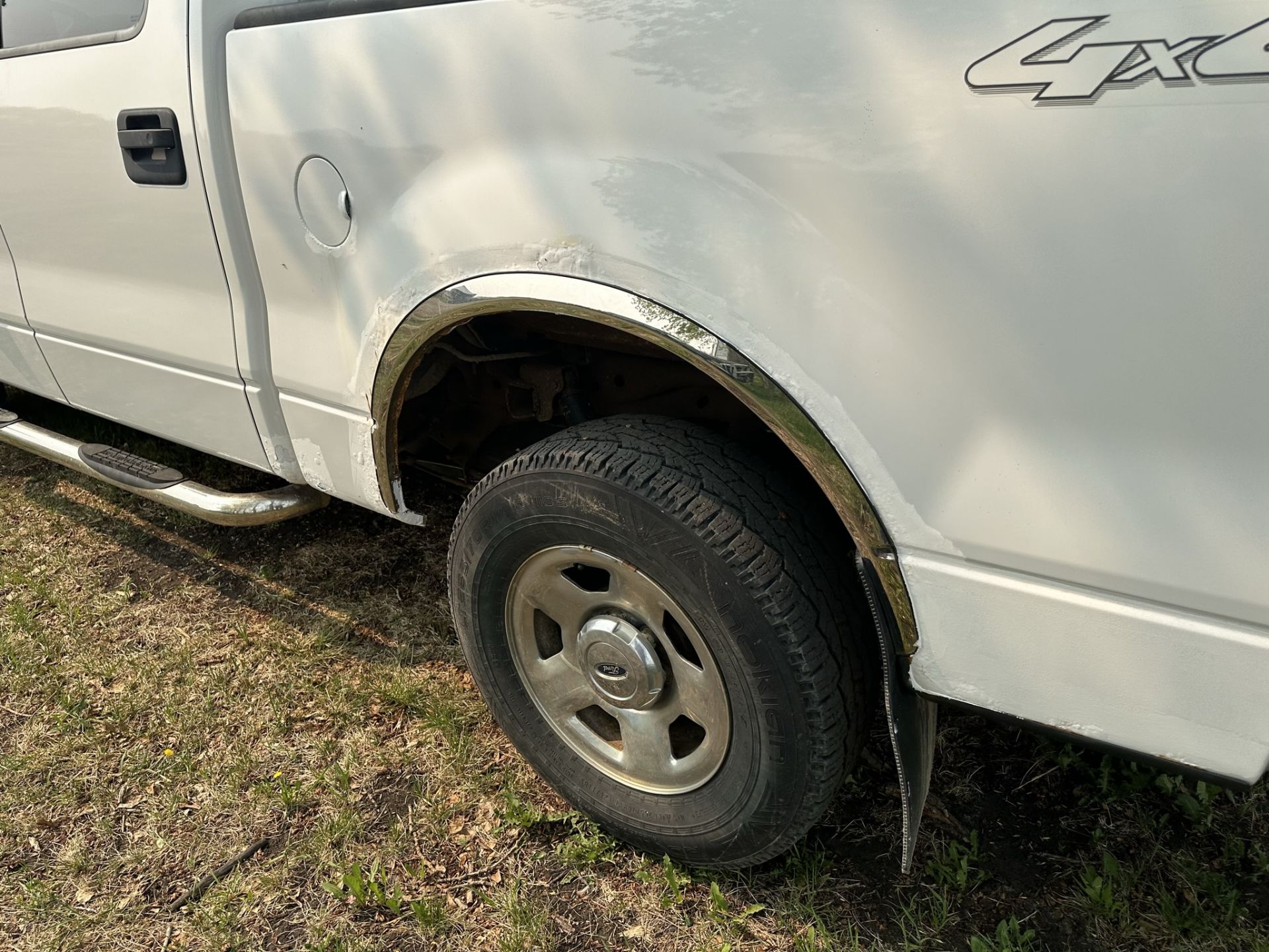 2006 FORD F150 LT P/U TRUCK 4X4. 5.4 L V8, CREW CAB, CLOTH, BED LINER, 233,867 KM's SHOWING - Image 8 of 17