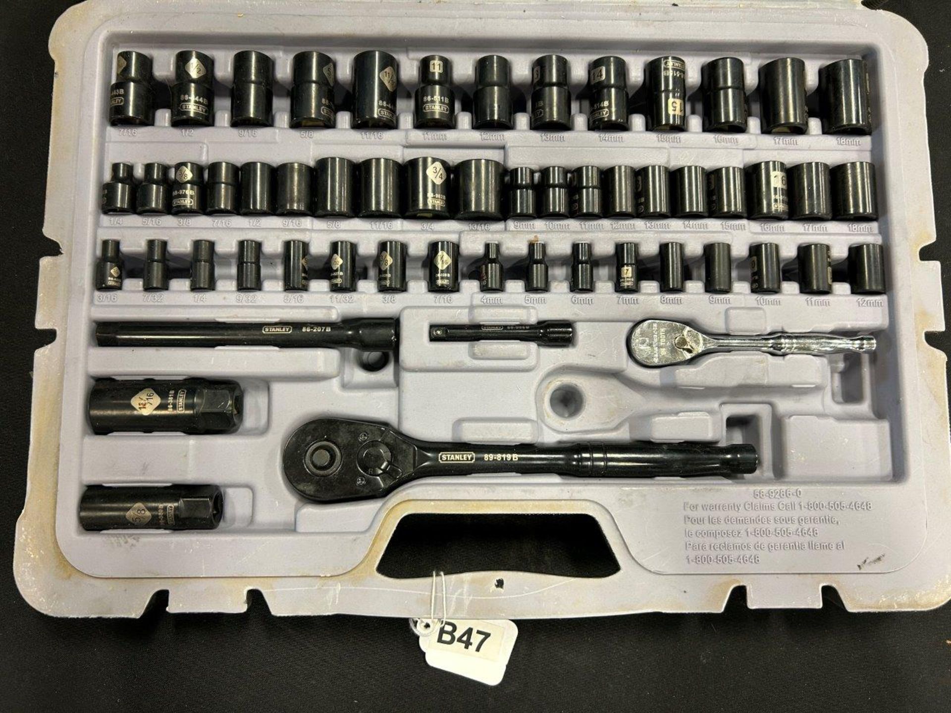 STANLEY SAE & METRIC PARTIAL RATCHET/SOCKET SET - B47 - Image 2 of 4