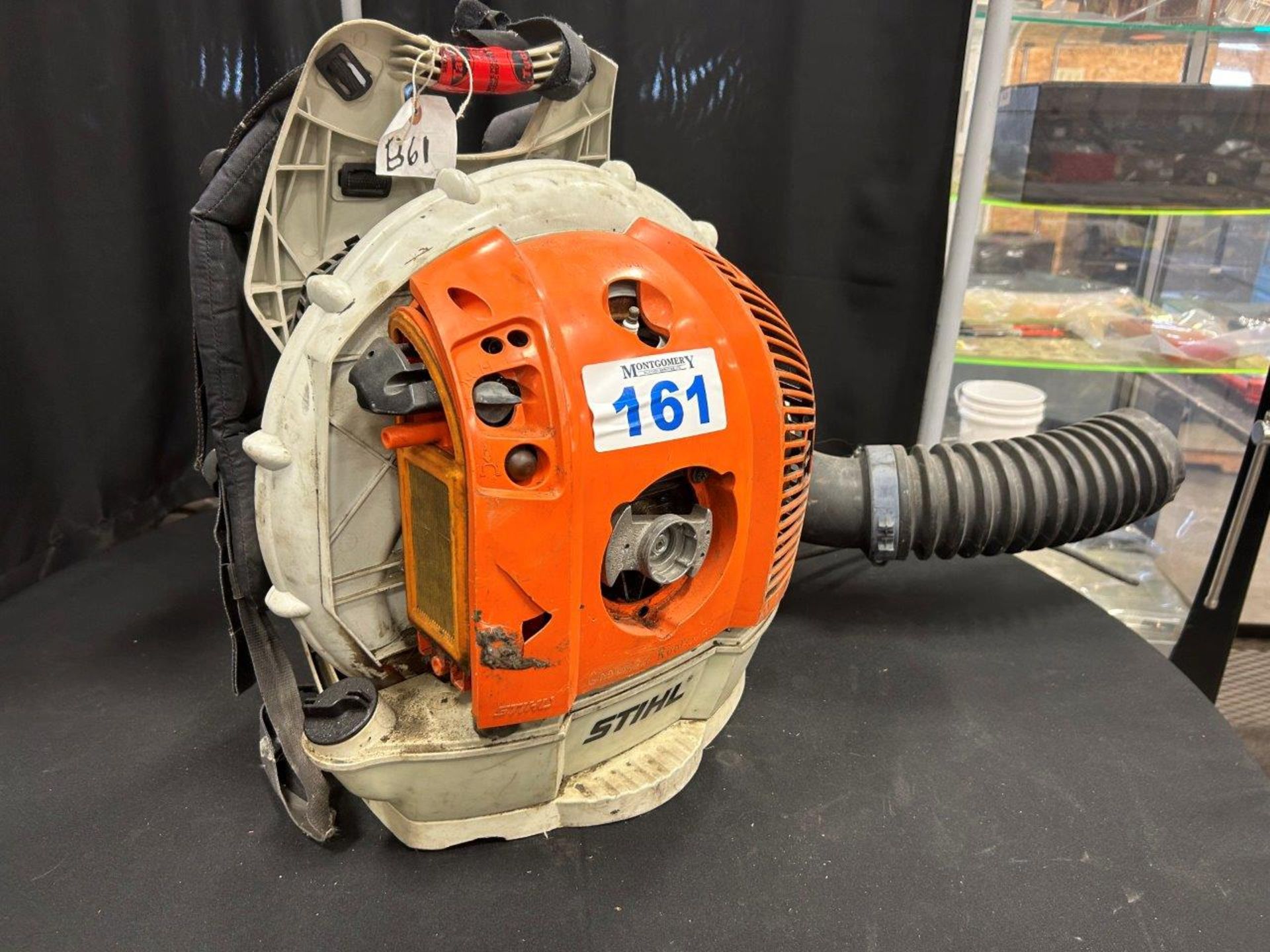 STIHL GAS POWERED BACK PACK BLOWER (NEEDS REPAIR) - B61