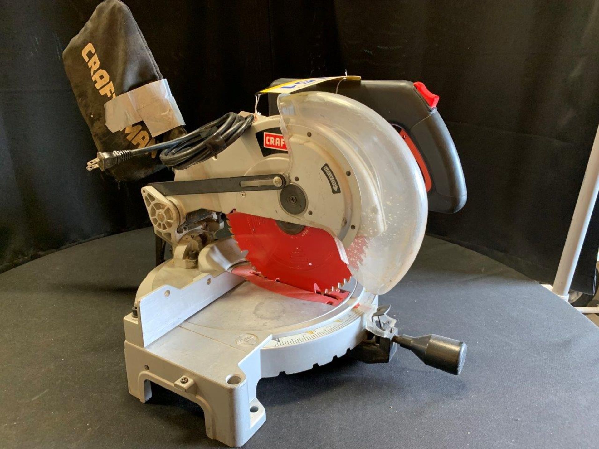 CRAFTSMAN 10" MITRE SAW - B05 - Image 3 of 5