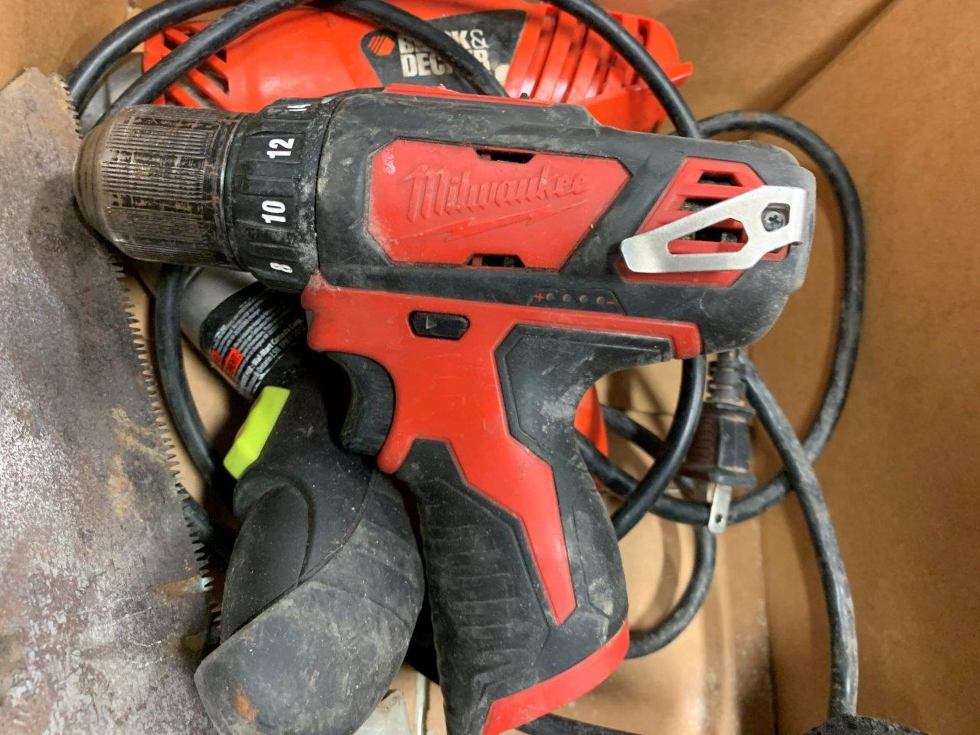 MILWAUKEE 12V CORDLESS DRILL (NO BATTERY & CHARGER), BLACK & DECKER POWER HAND SAW, ORBITAL - Image 3 of 5