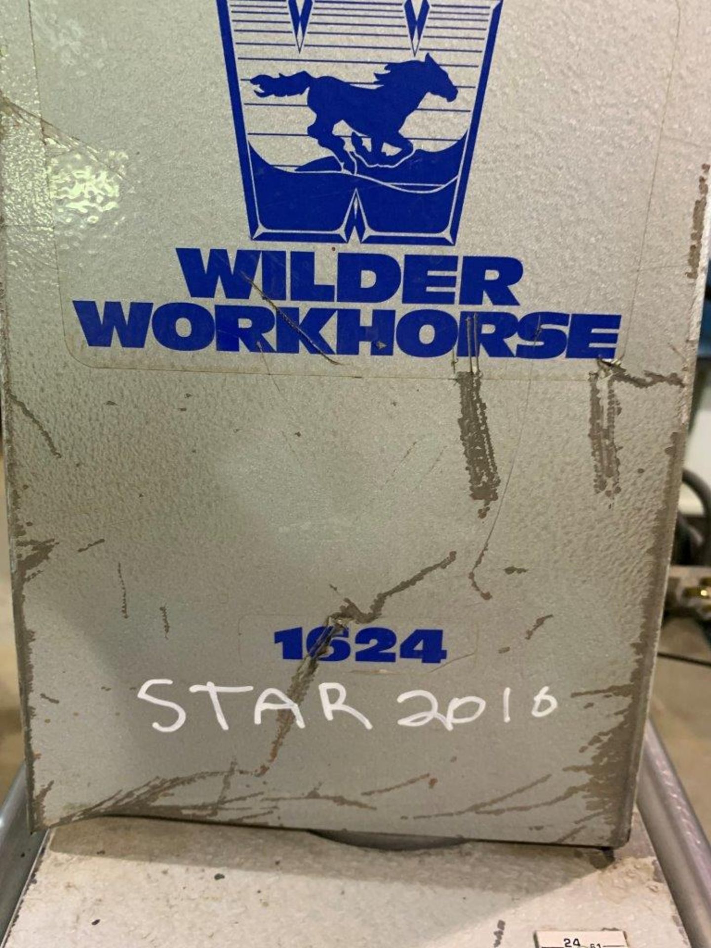 WILDER WORKHORSE 1324-16 GA. POWER SLITTER W/ STAND & CASTERS S/N 46920 16 GA. MILD STEEL - Image 4 of 5