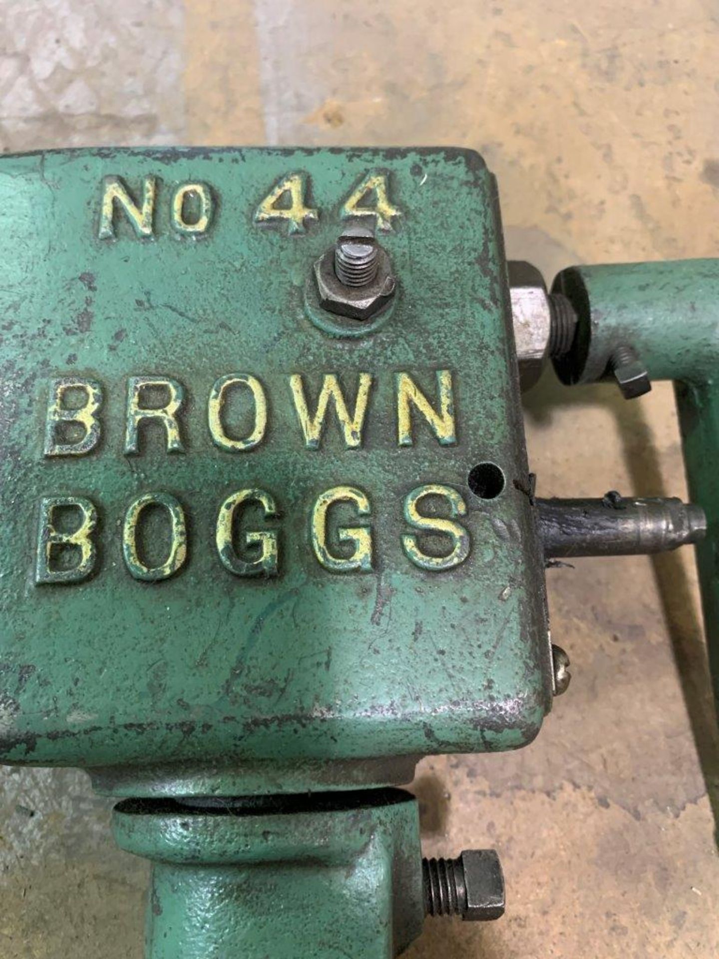 BROWN BOGGS NO 44 DEEP THROAT COMBINATION MACHINE - Image 2 of 7