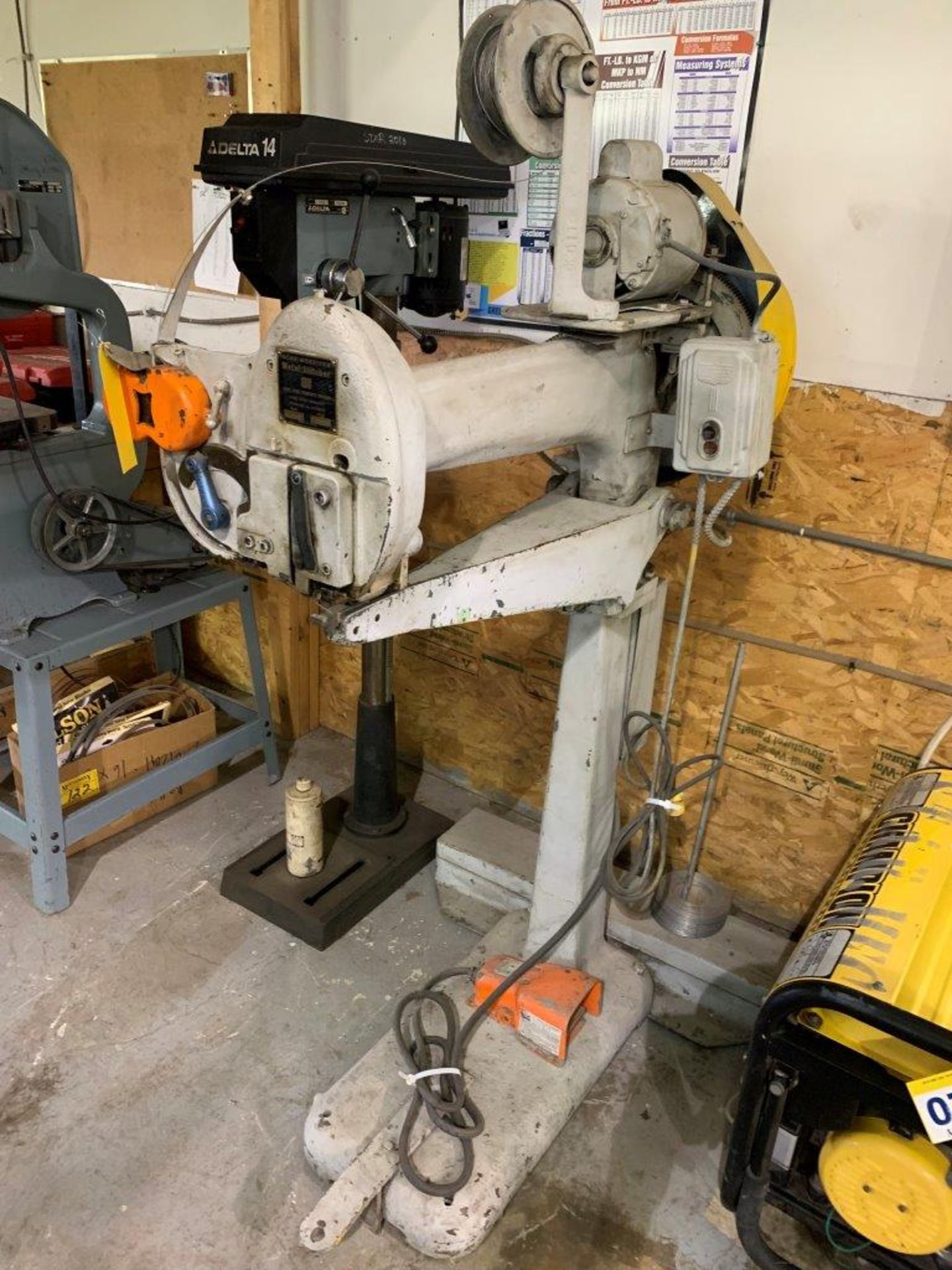 ACME-MORRISON M2A-25 METAL STITCHER W/ POWER FOOT ACTION, SS WIRE, 115V/1-PH, S/N 17359