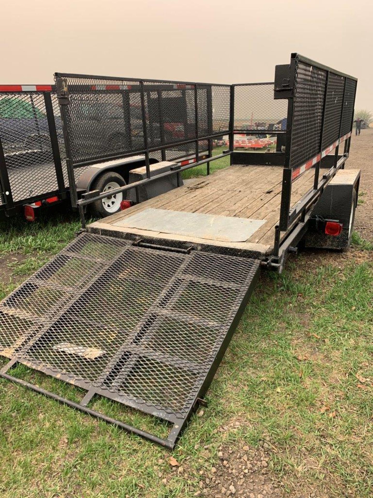 1990 SHOP BUILT S/A LANDSCAPE TRAILER - HD REAR LOADING RAMPS S/N 00000 - Image 8 of 10