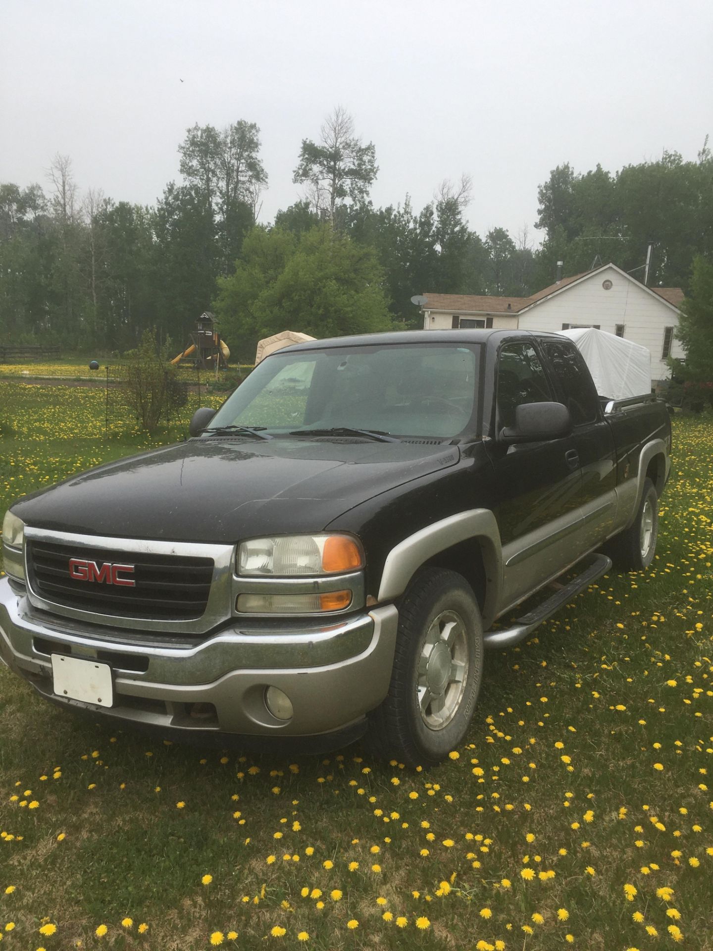 2005 GMC SIERRA Z71, SHORT BOX, EXTENDED CAB PICK UP TRUCK, 4X4, V8 AUTOMATIC 169,923 KM'S - Image 25 of 27