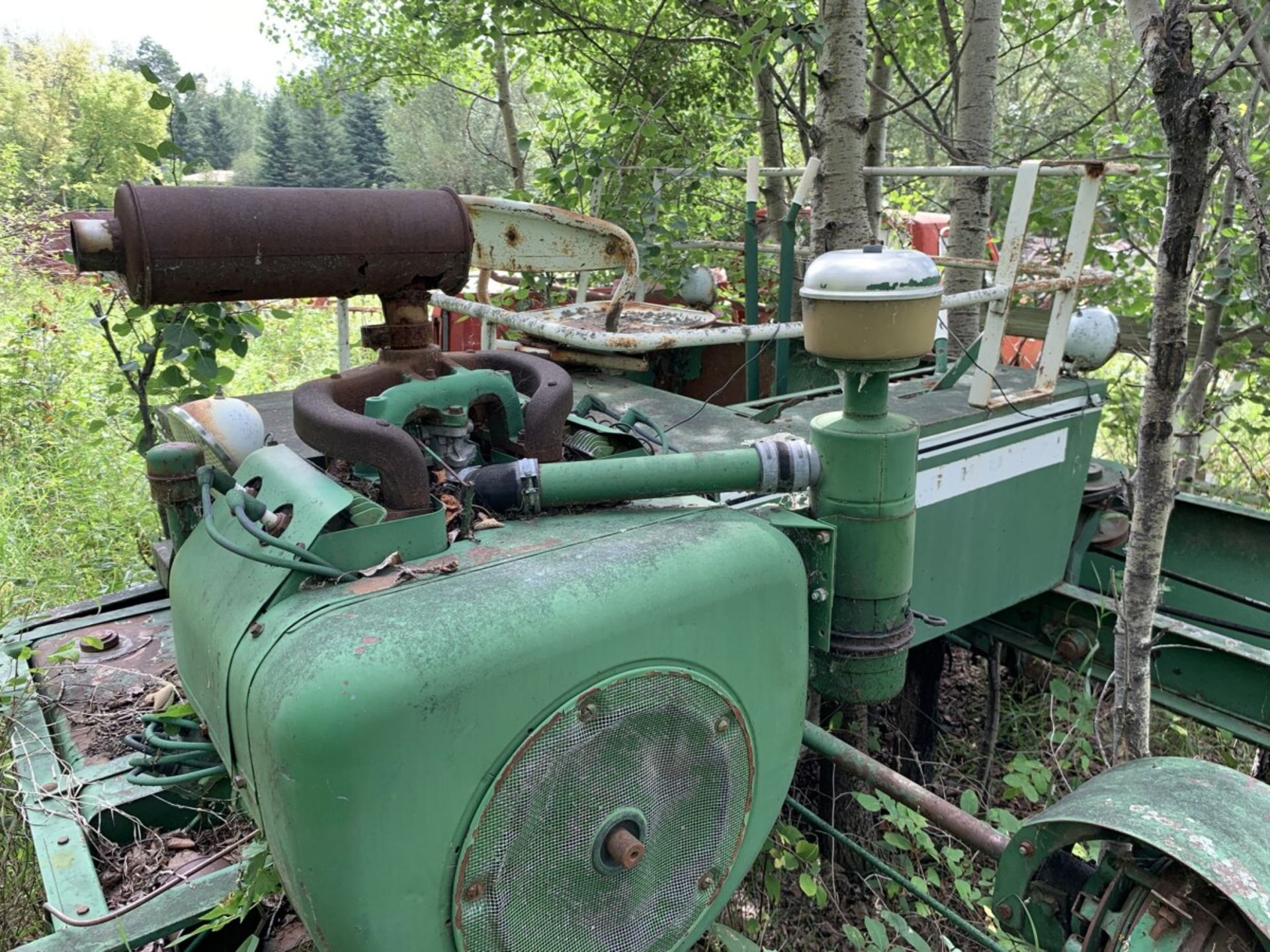 COCKSHUTT SP SWATHER W/WISCONSON ENGINE - Image 3 of 7