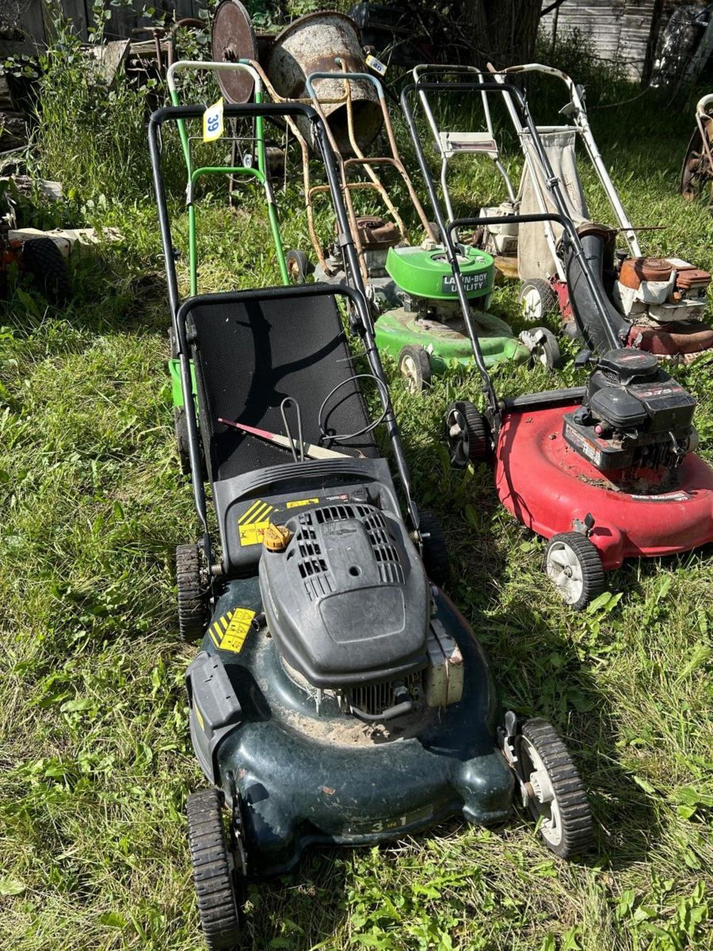 L/O - WALK BEHIND GAS LAWN MOWERS (CONDITION UNKNOWN) - Image 2 of 5