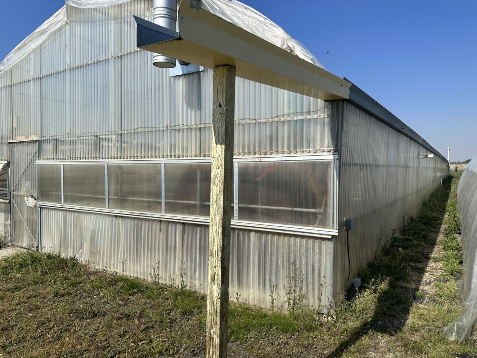 WESTBROOK GUTTER CONNECT 2-BAY GREENHOUSE 60FT X 144FT X 96” H & 2-BAY 60FT X 72 FT X 96”, INCLUDING - Image 19 of 95