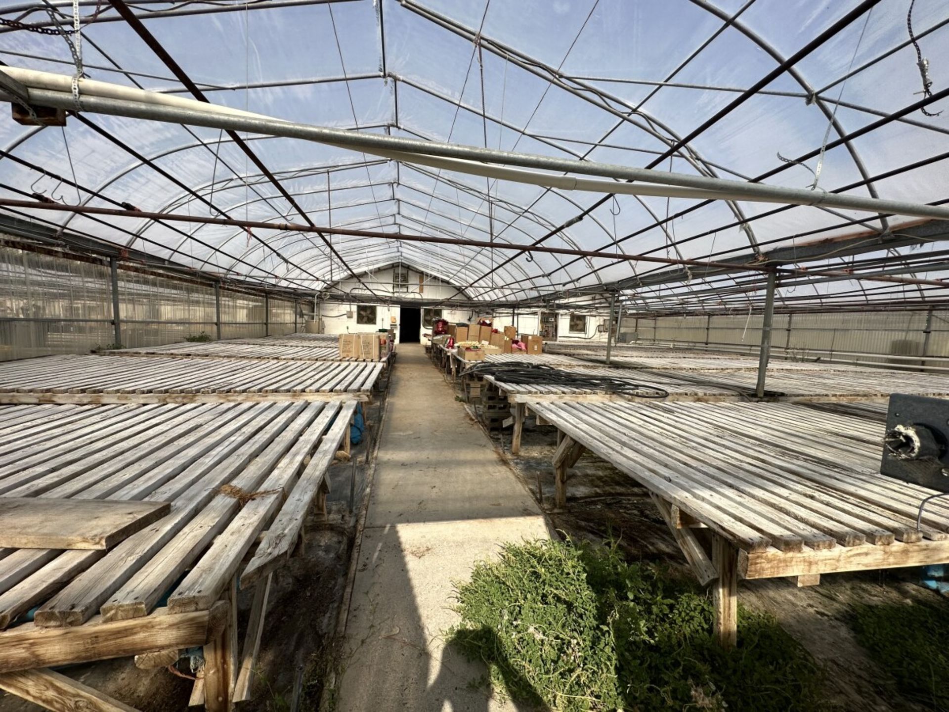 WESTBROOK GUTTER CONNECT 2-BAY GREENHOUSE 60FT X 144FT X 96” H & 2-BAY 60FT X 72 FT X 96”, INCLUDING - Image 12 of 95
