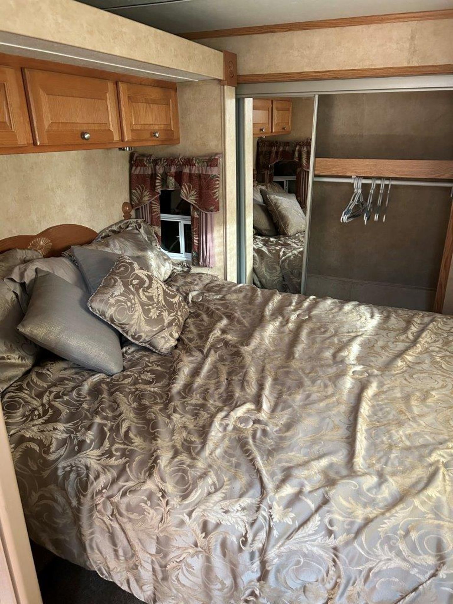 **LOCATED AT MAS** 2006 OPEN ROAD 316 RLS-5 5TH WHEEL HOLIDAY TRAILER, 3 SLIDEOUTS **ESTATE - Image 11 of 14