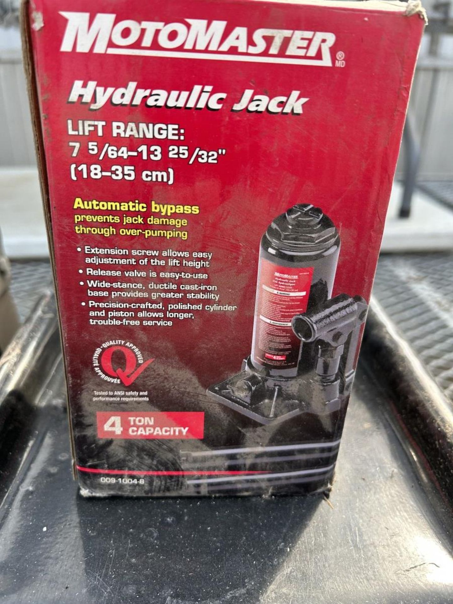 PAIR OF METAL SERVICE RAMPS AND 2-HYD. BOTTLE JACKS - Image 2 of 4